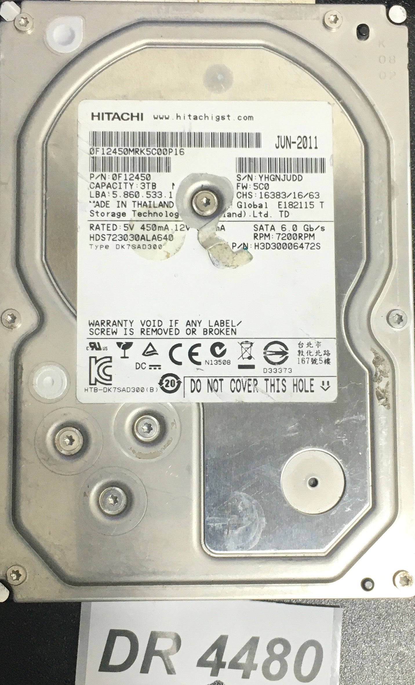 HDS723030ALA640 P/N:0F12450     Serial: YHGNJUDD  3000GB 3.5  PCB: 220 0A90284 01 REV A