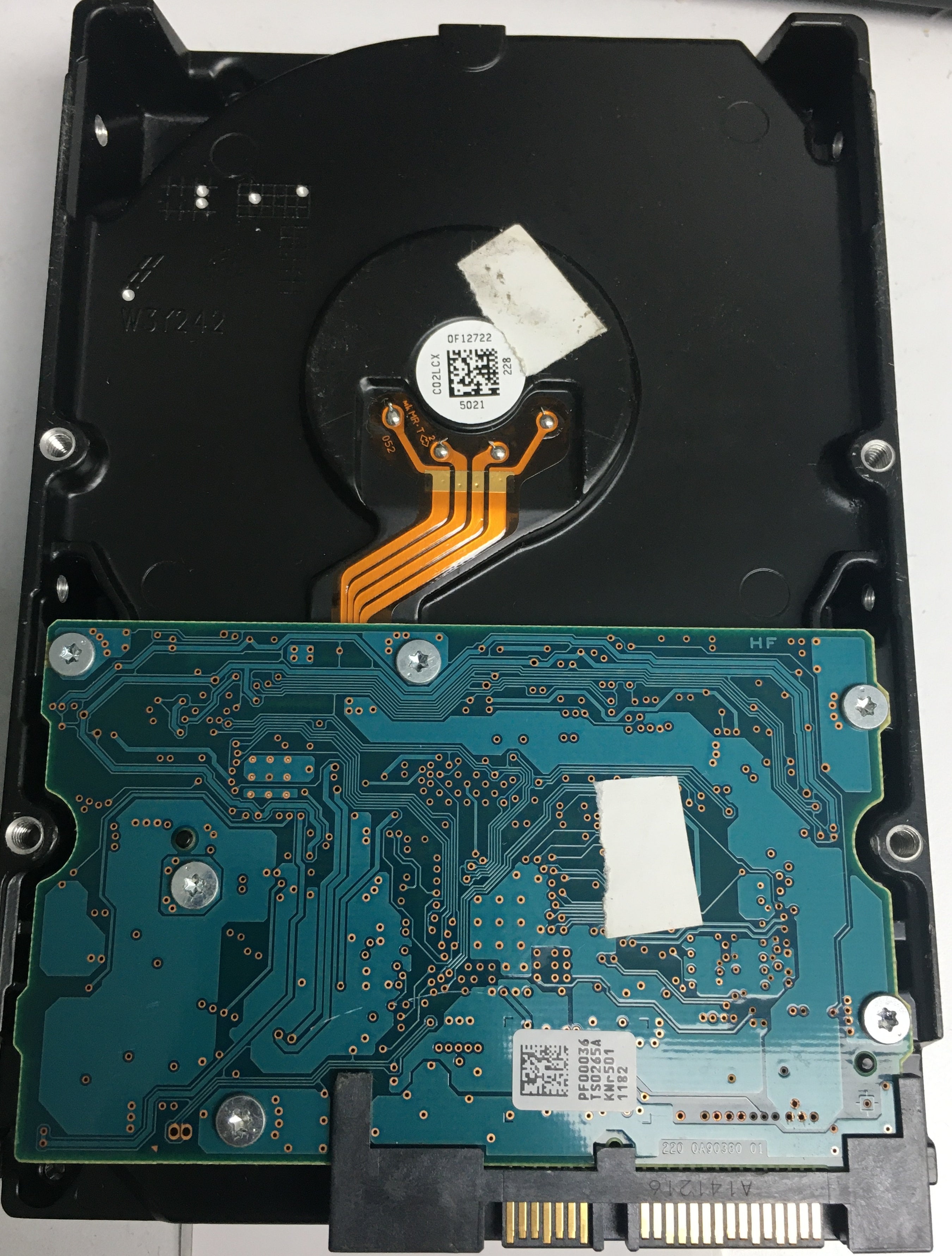 DT01ABA200, 2.0TB 3.5, 220 0A90380 01