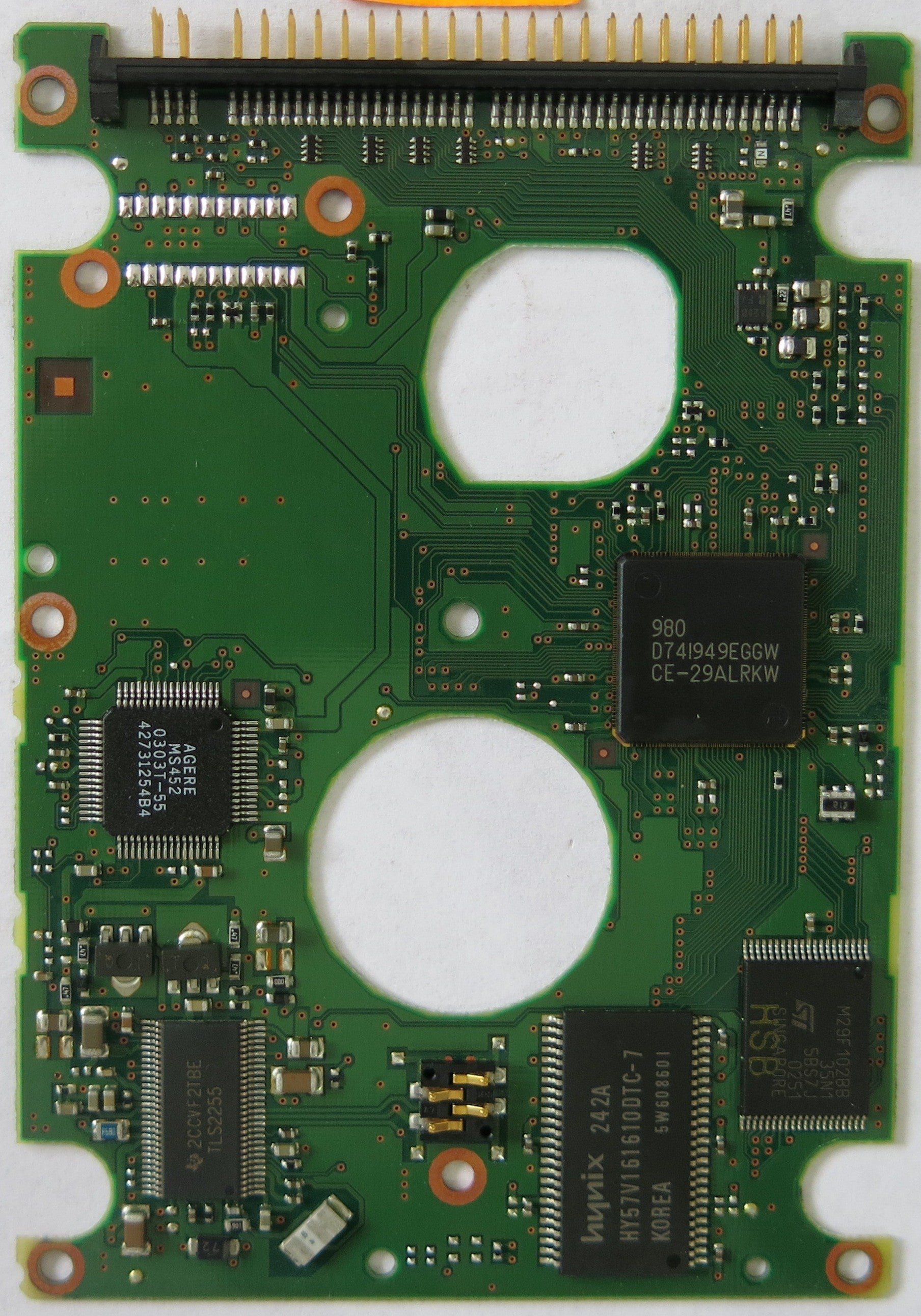 FUJITSU MHS2040AT P/N CA06272-B66400C4  CA26317-B50204BA PCB