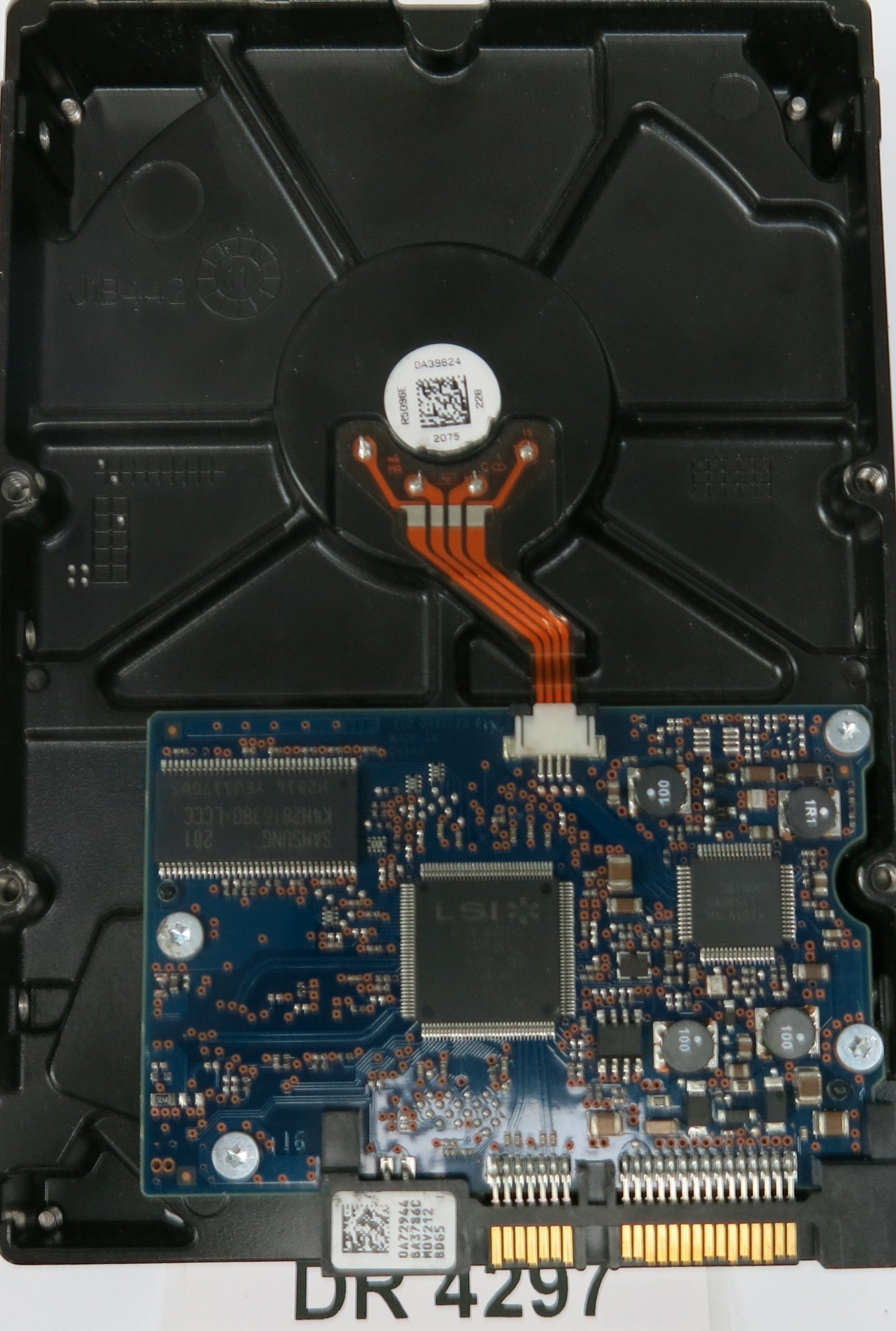 HDS721050CLA662, Serial Number: JP1570FN3XXAVK, P/N: 0F15012, MLC: JPT41A, 500GB 3.5