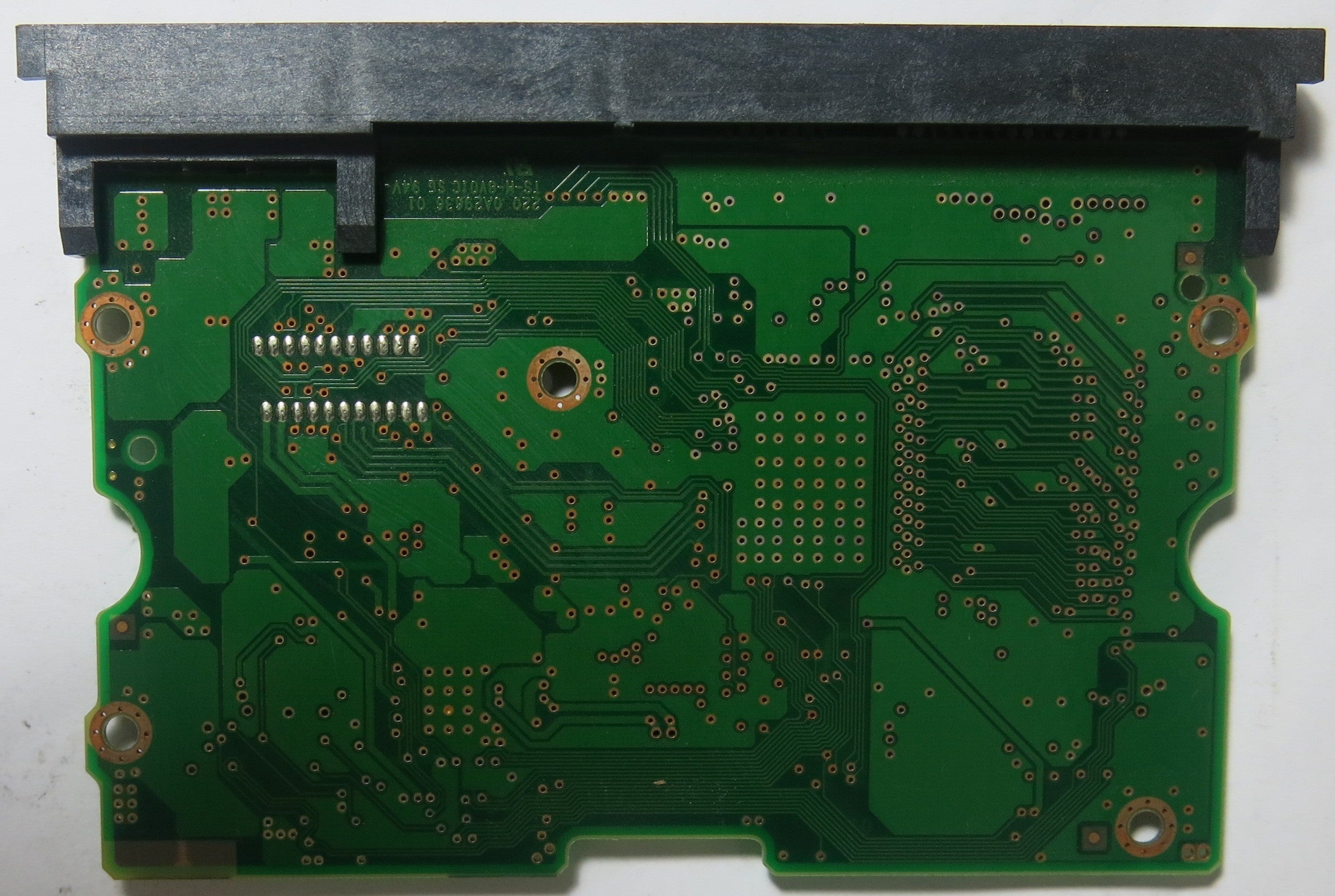 HDS721075KLA330 MLC BA2588 110 0A29636 01 PCB