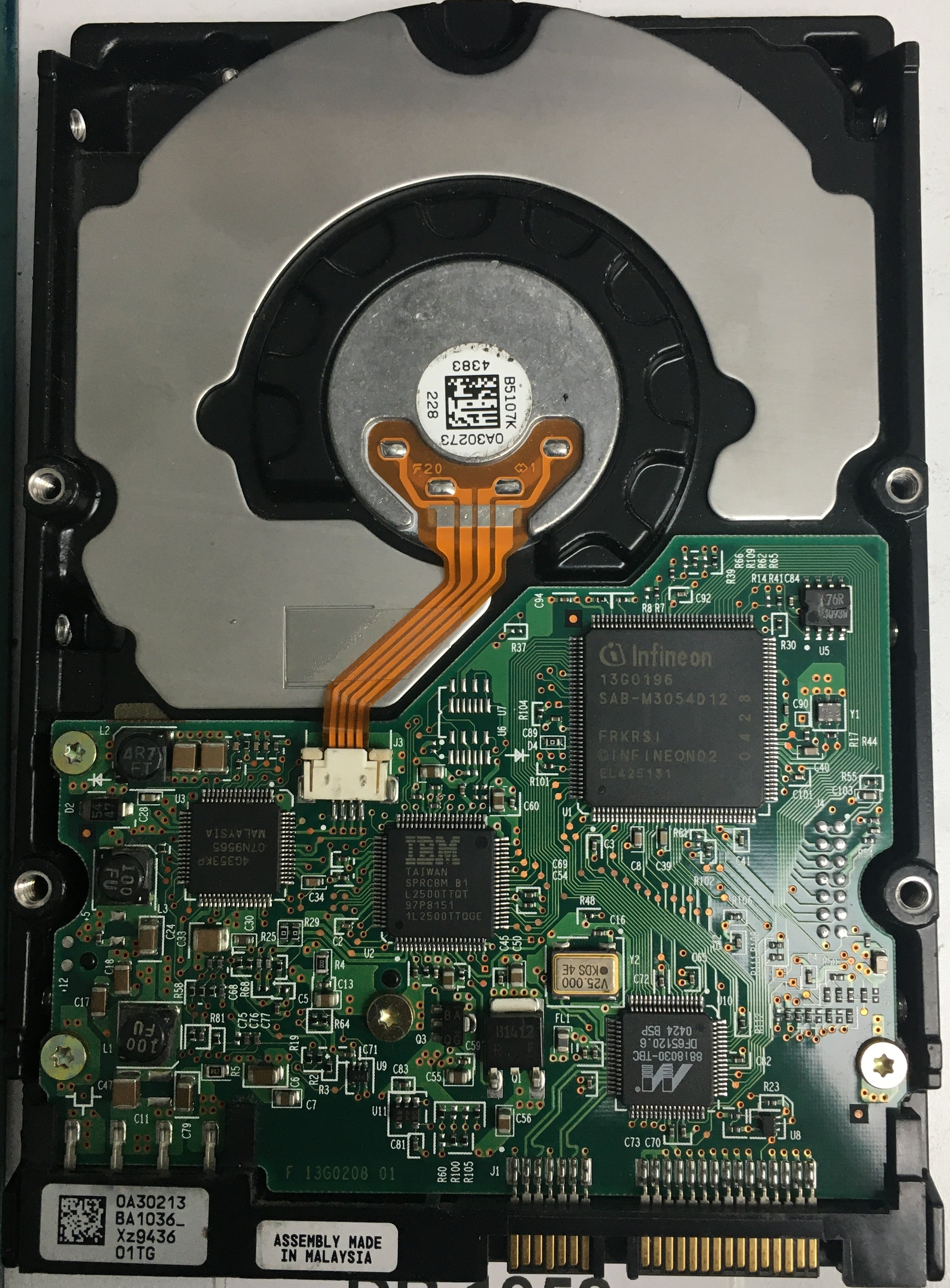 HDS722525VLSA80, Serial Number: CFDXY76D, P/N: 13G0255, MLC: BA1027, 250GB 3.5, PCB: F 13G0208 01