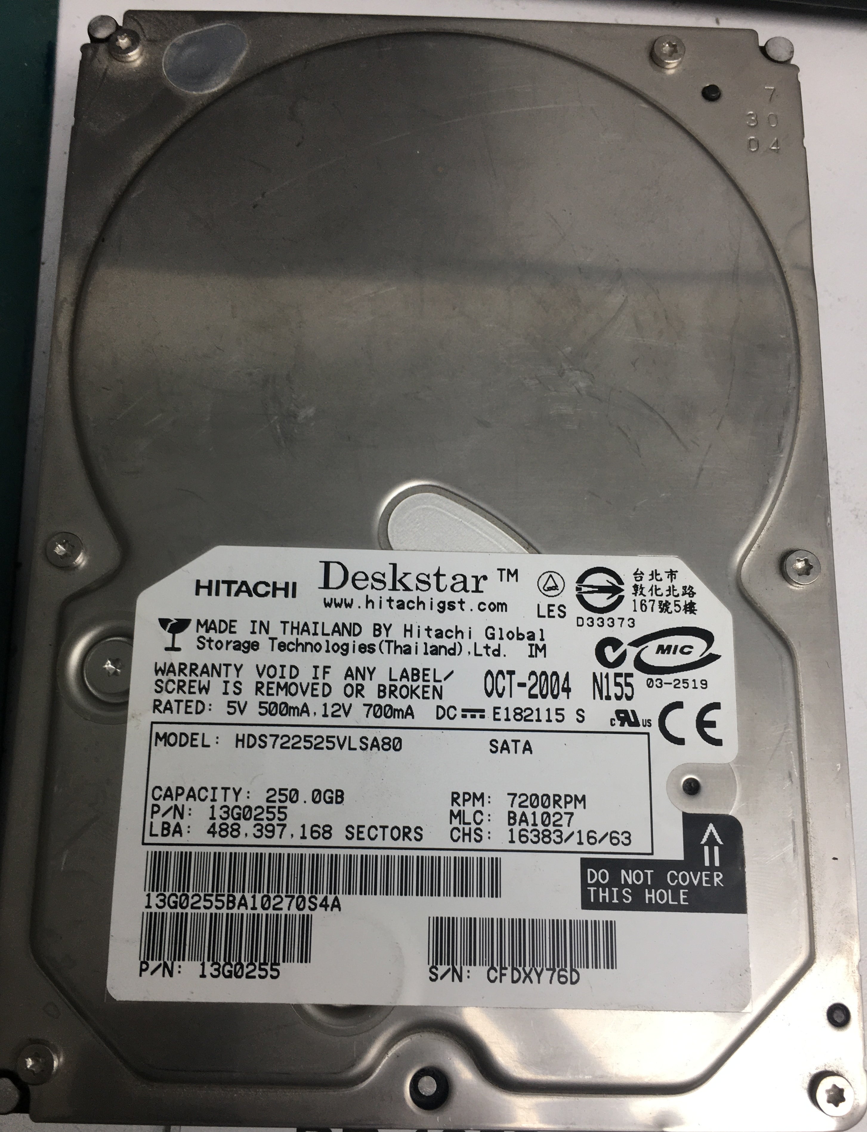 HDS722525VLSA80, Serial Number: CFDXY76D, P/N: 13G0255, MLC: BA1027, 250GB 3.5, PCB: F 13G0208 01