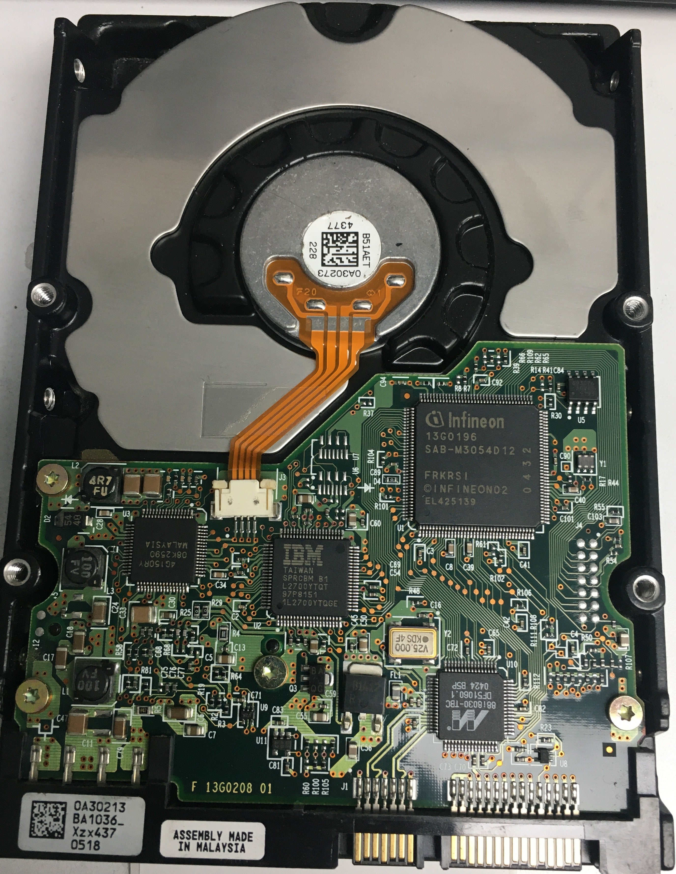 HDS722525VLSA80, Serial Number: CFDXY84D, P/N: 13G0255, MLC: BA1027, 250GB 3.5, PCB: F 13G0208 01