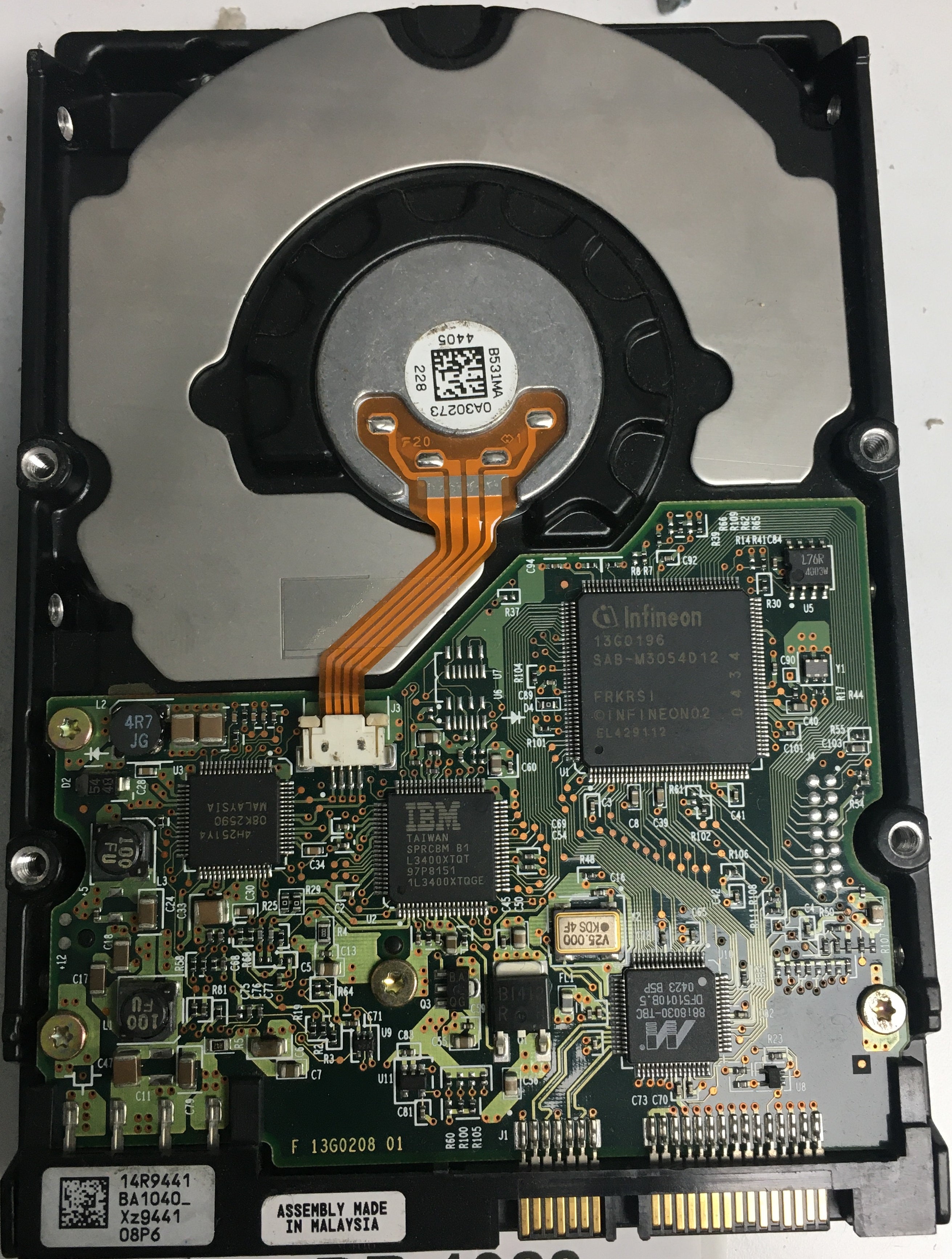 HDS722525VLSA80, Serial Number: CFE1NYJD, P/N: 13G0255, MLC: BA1027, 250GB 3.5, PCB: F 13G0208 01