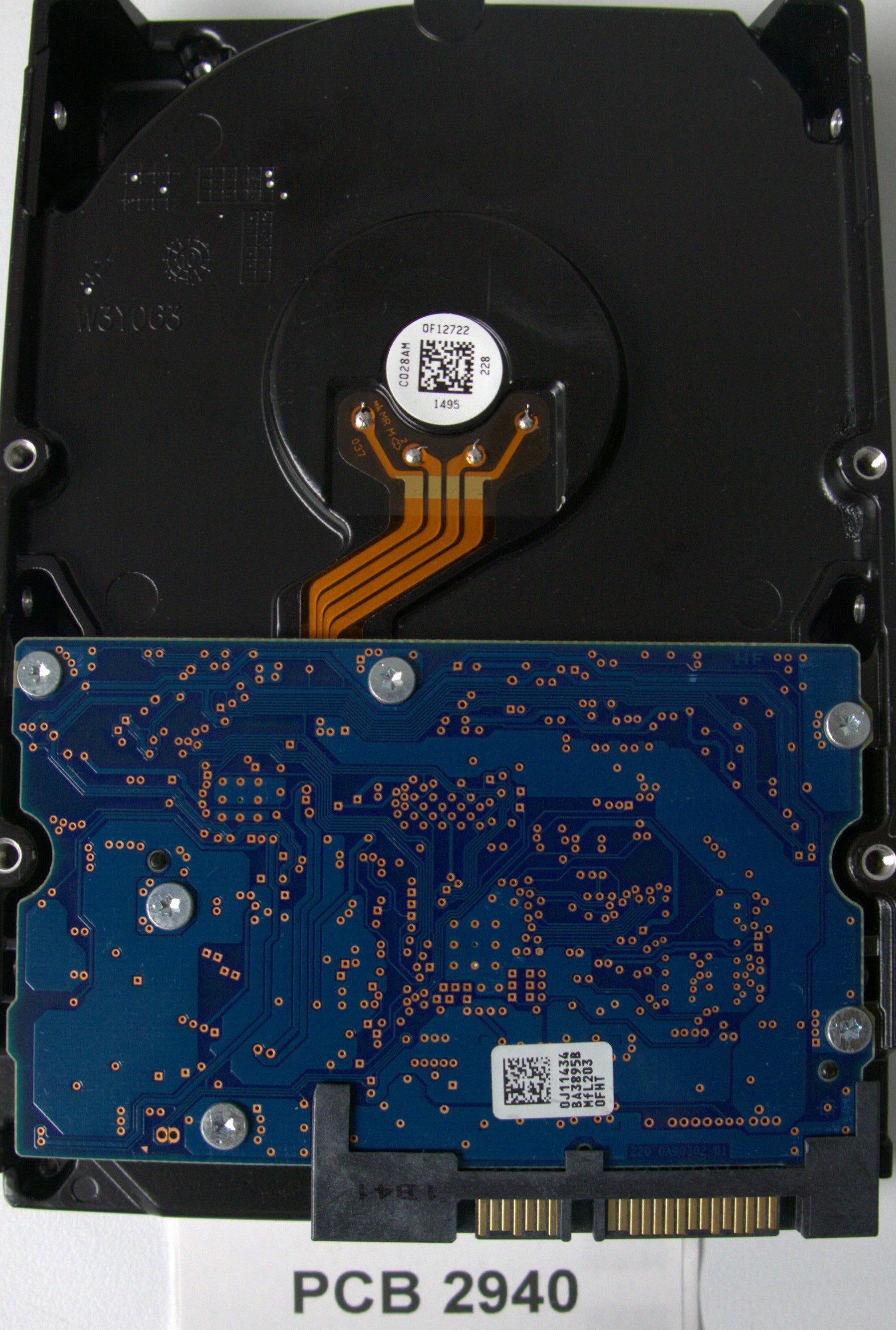 HDS723020BLA642, Serial Number: F339A7BE, P/N: 0F12115, MLC: MNR800, 2TB 3.5, PCB: 220 0A90302 01