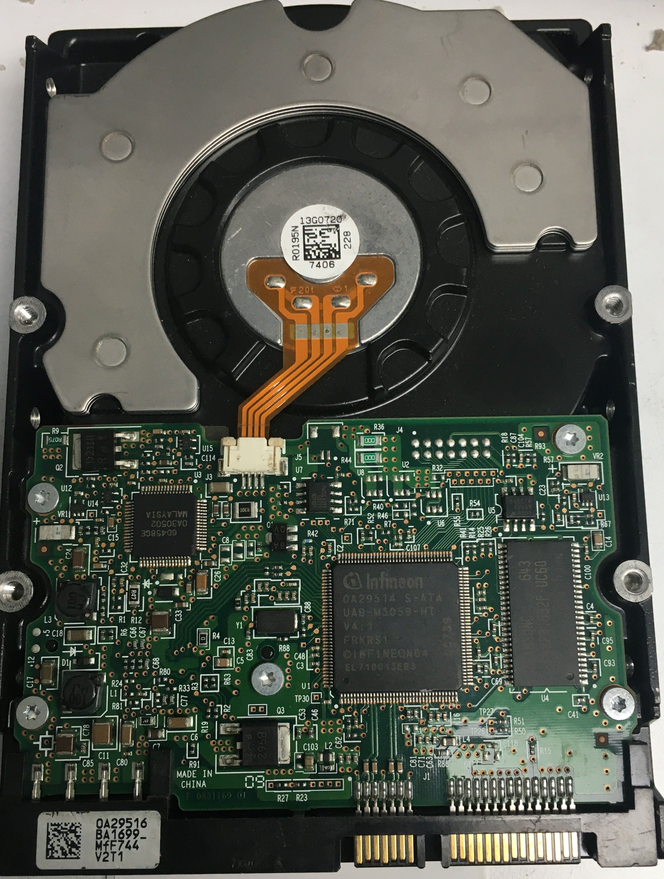 HDS725050KLA360, P/N: 0A31619, MLC: BA1854, 500GB 3.5, PCB: F 0A31169 01