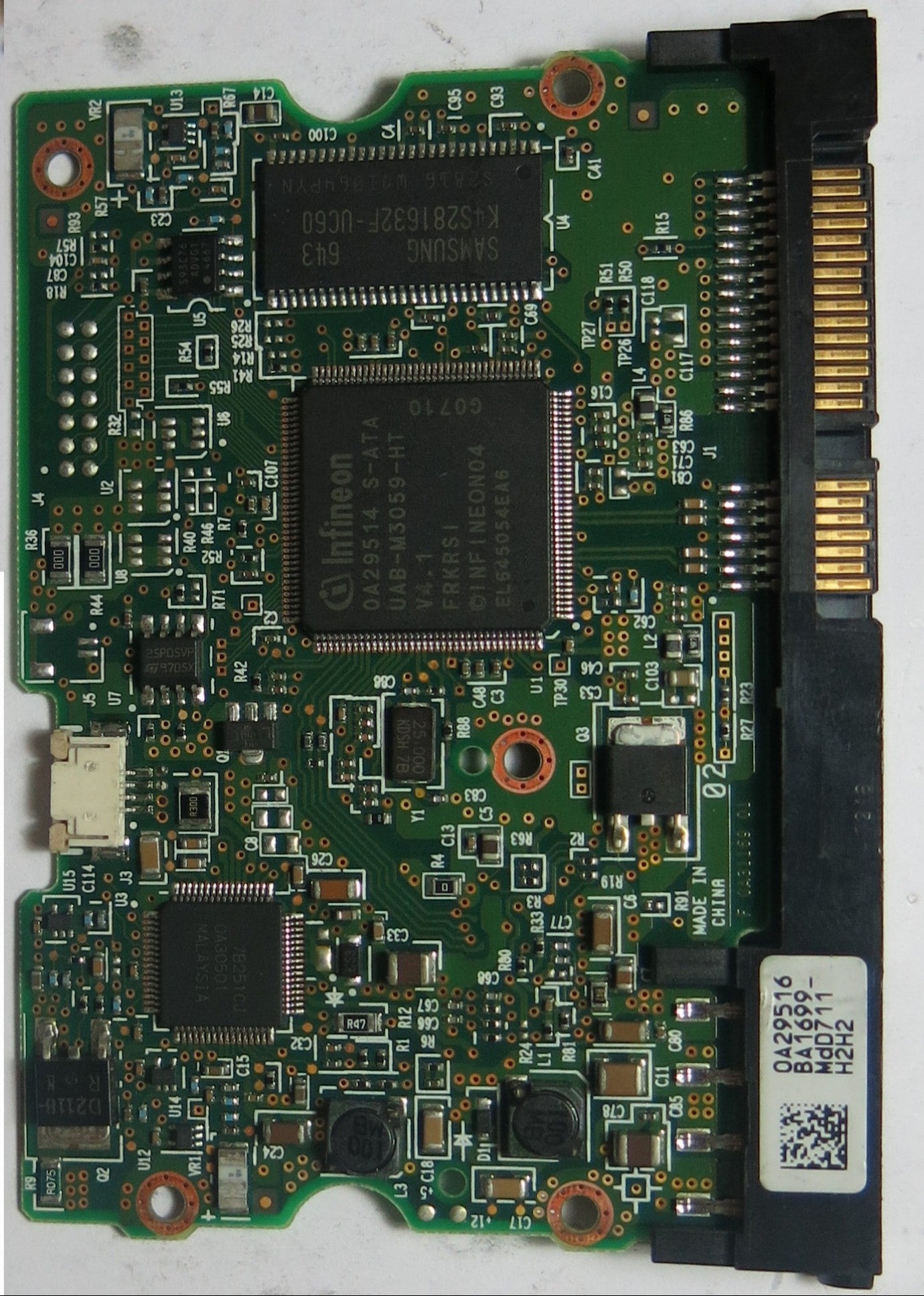 HDS725050KLA360 PN 39M158 F 0A31169 01 PCB