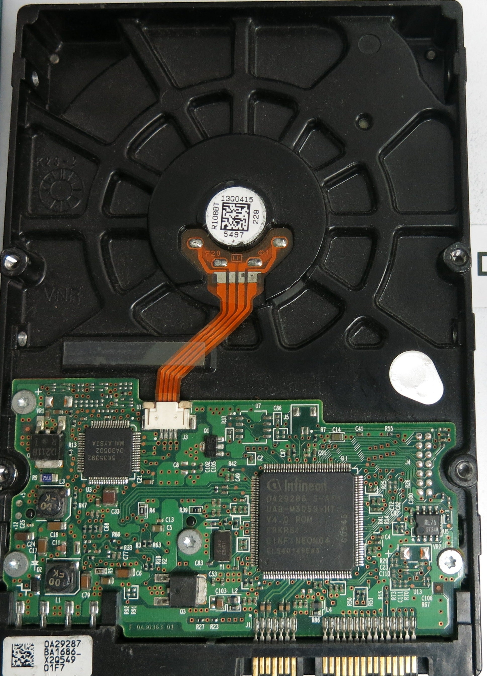 HDS728080PLA380, Serial Number: PFDBS0SW2Z7RW, P/N: 0A31048, MLC: BA1468, 80GB 3.5, PCB: F 0A30363 01