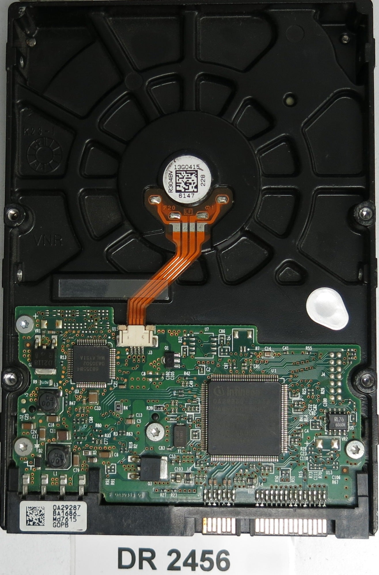HDS728080PLA380, Serial Number: SXTZV73W, P/N: 0A30356, MLC: BA1760, 82.3GB 3.5