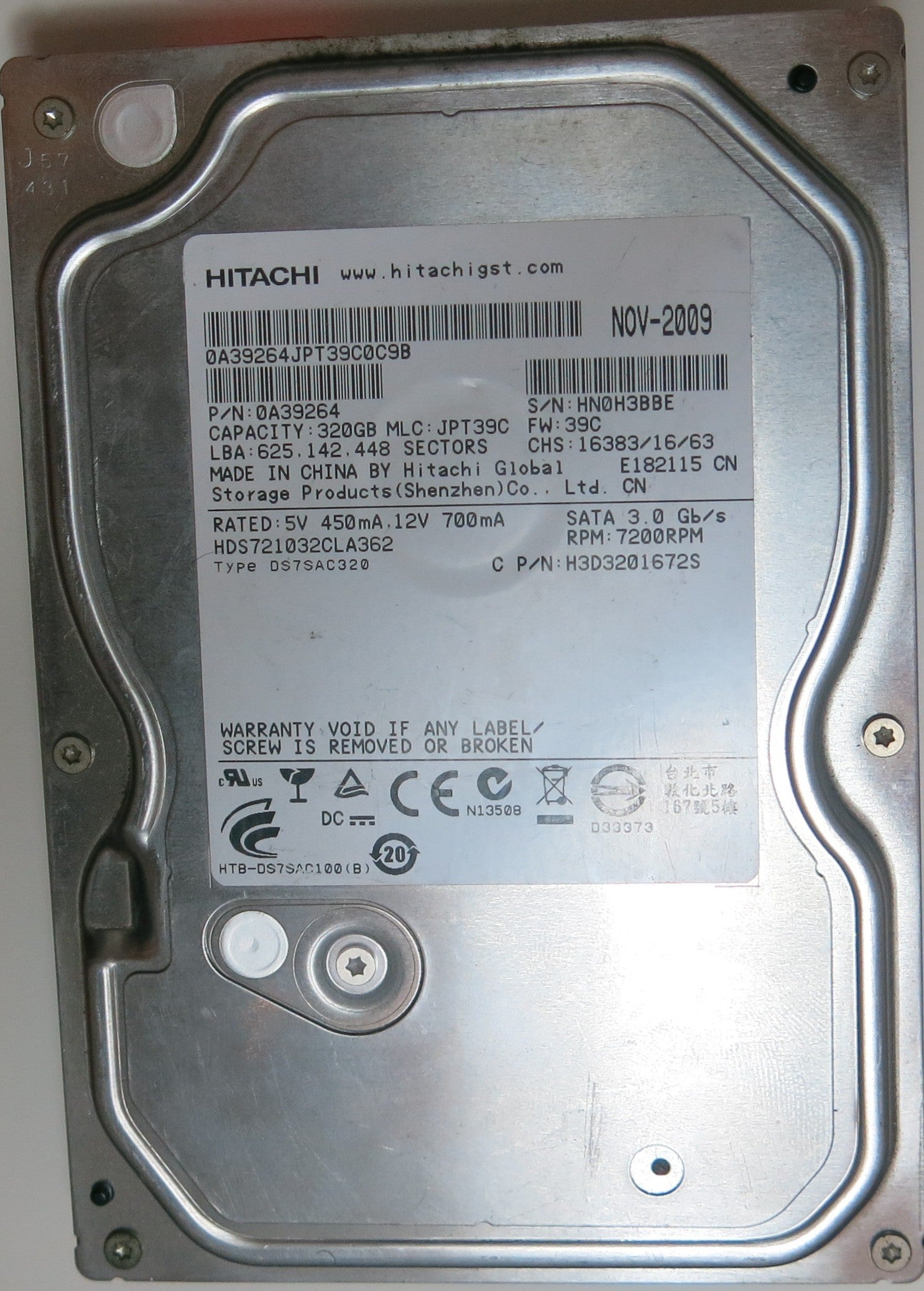 HDS721032CLA362 PCB: 110 0A90211 01 SERIAL NUMBER: HN0H3BBE PN 0A39264 FW 39C 320 GB