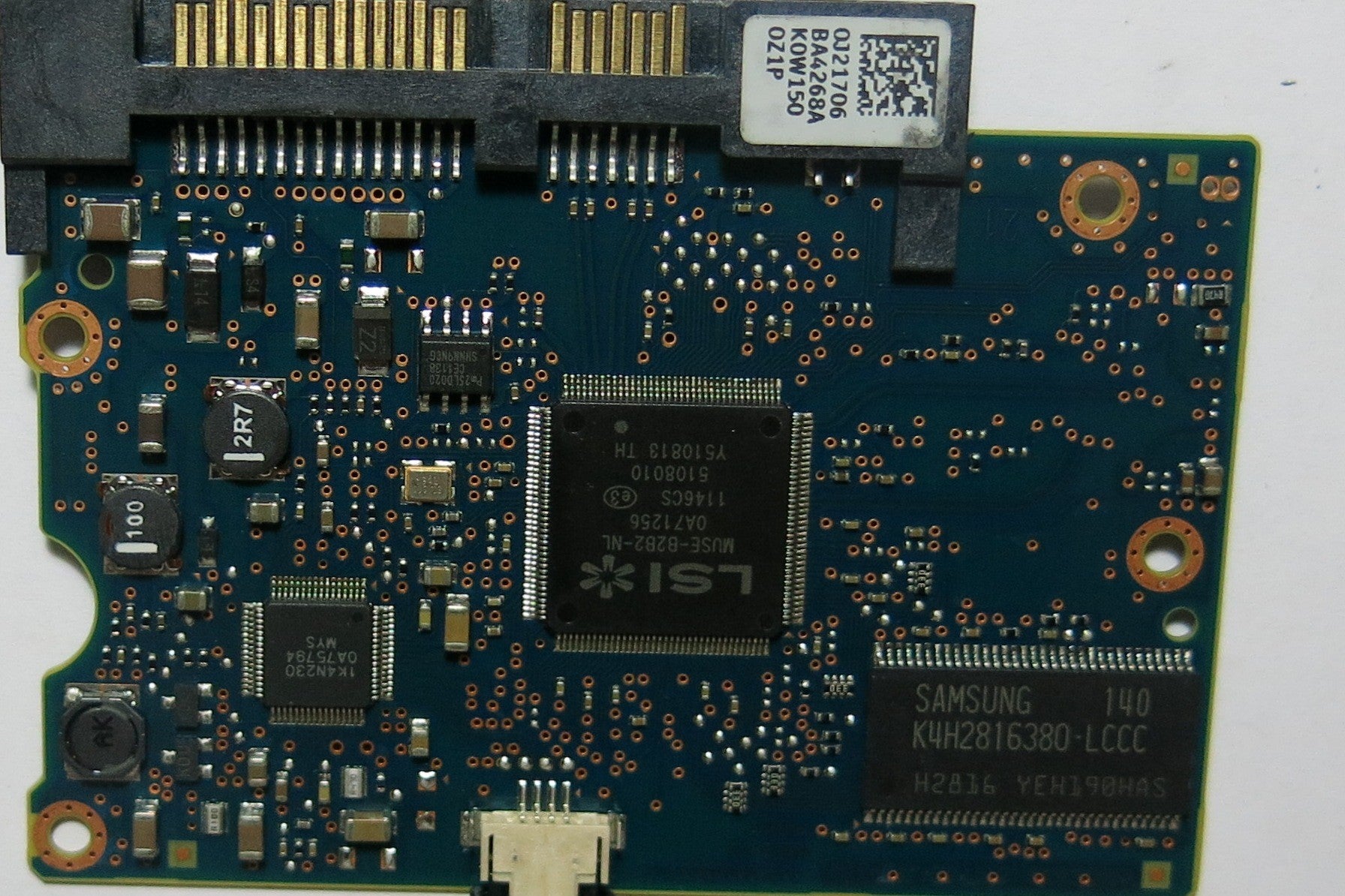 HITACHI HDS721050CLA662,  PCB