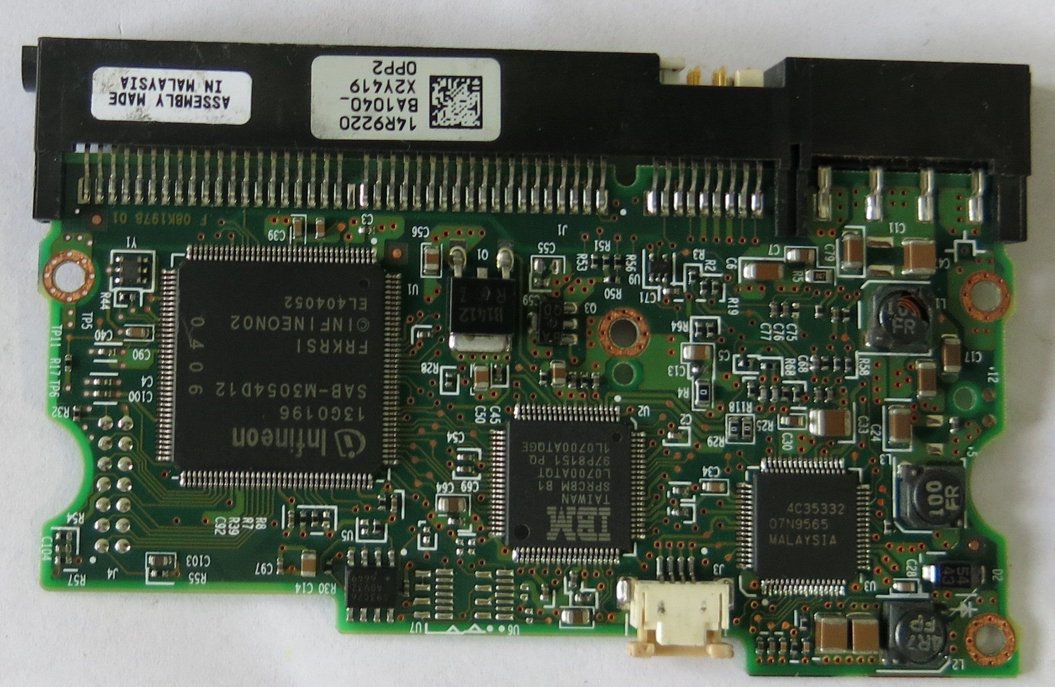 HITACHI HDS722512VLA120 P/N 14R9201 F 08K1978 PCB