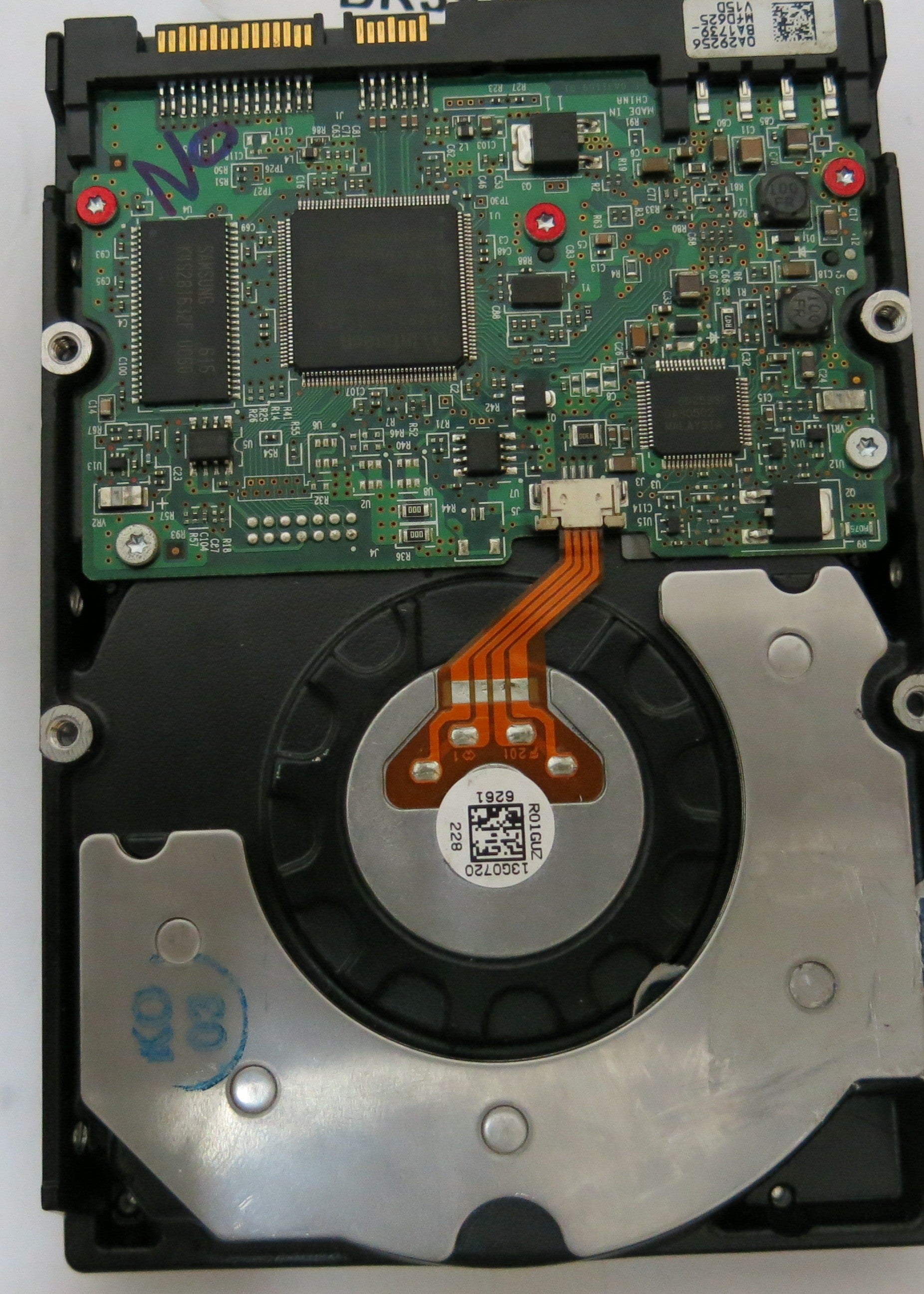 HDS725050KLA360 PCB:F 0A31169 01 SERIAL NUMBER:ZAJ8TPDF  500GB