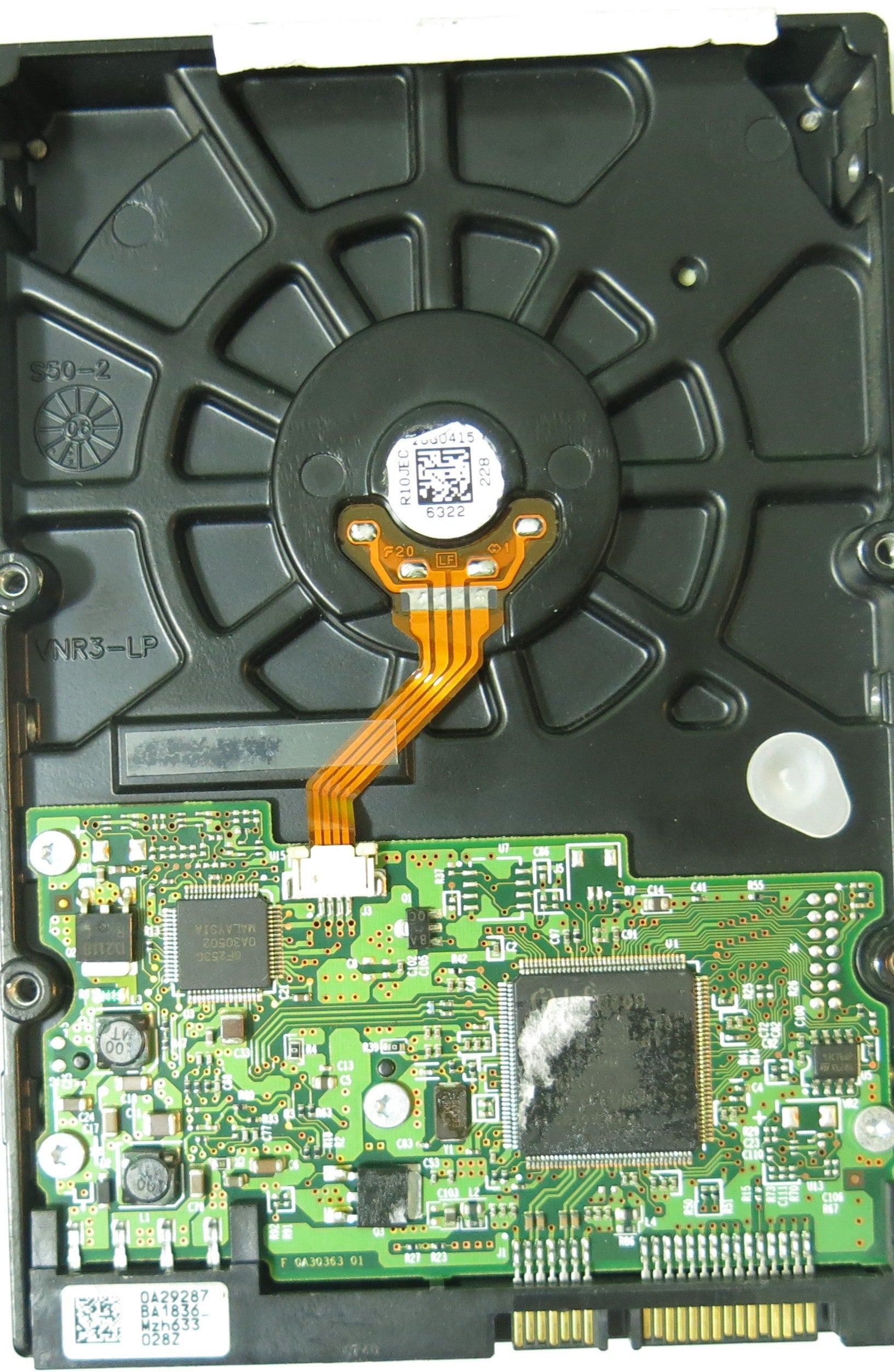 HDS728080PLA380,  Serial:0A33051,  80GB 3.5,  PCB:F 0A30363 01- REV A
