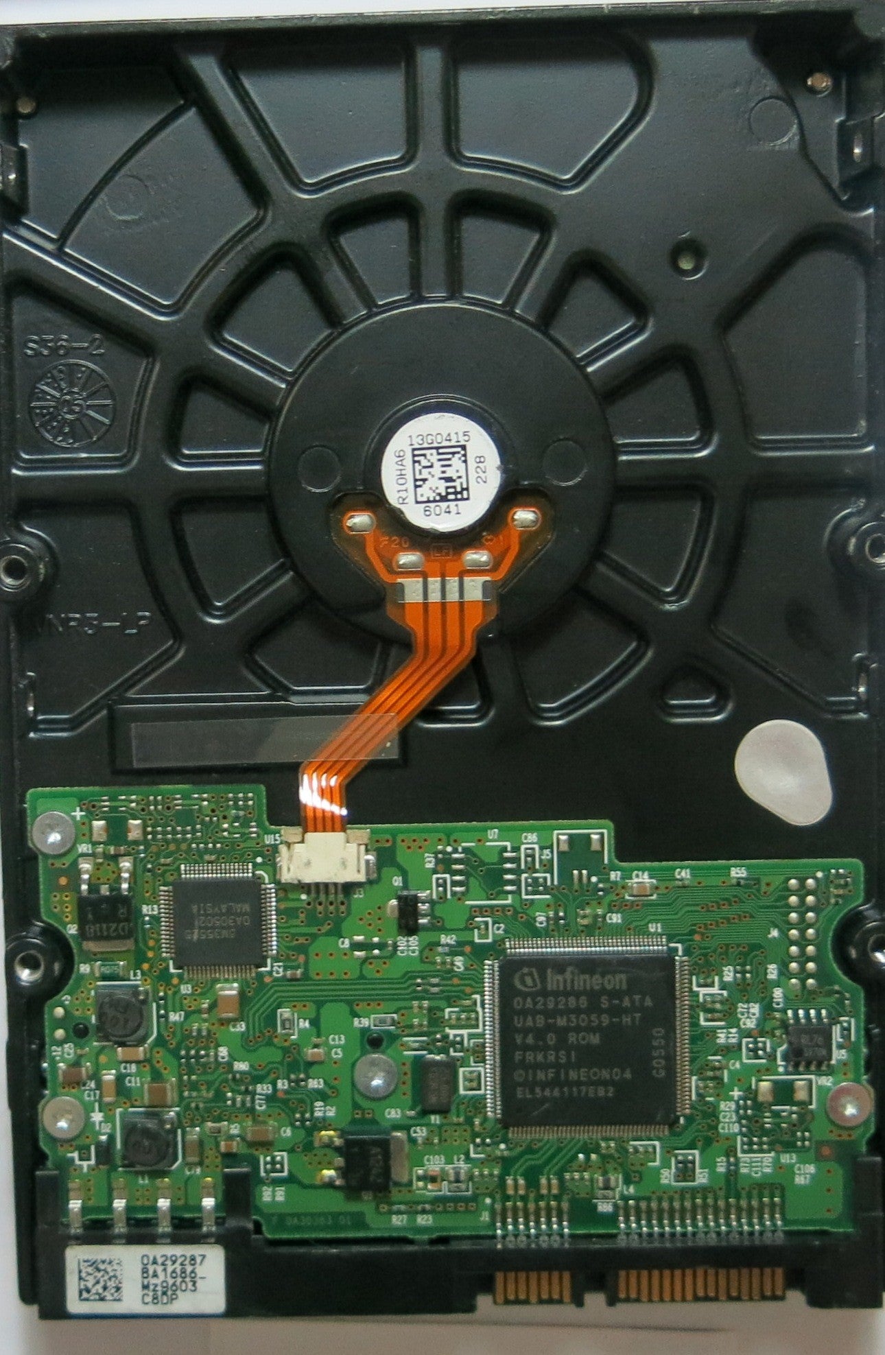 HDS728080PLA380 PCB: F 0A30363 01 SERIAL PFDBS0SWUKP5NW MLC BA1468 PN 0A3148  FW BA1468  80,GB