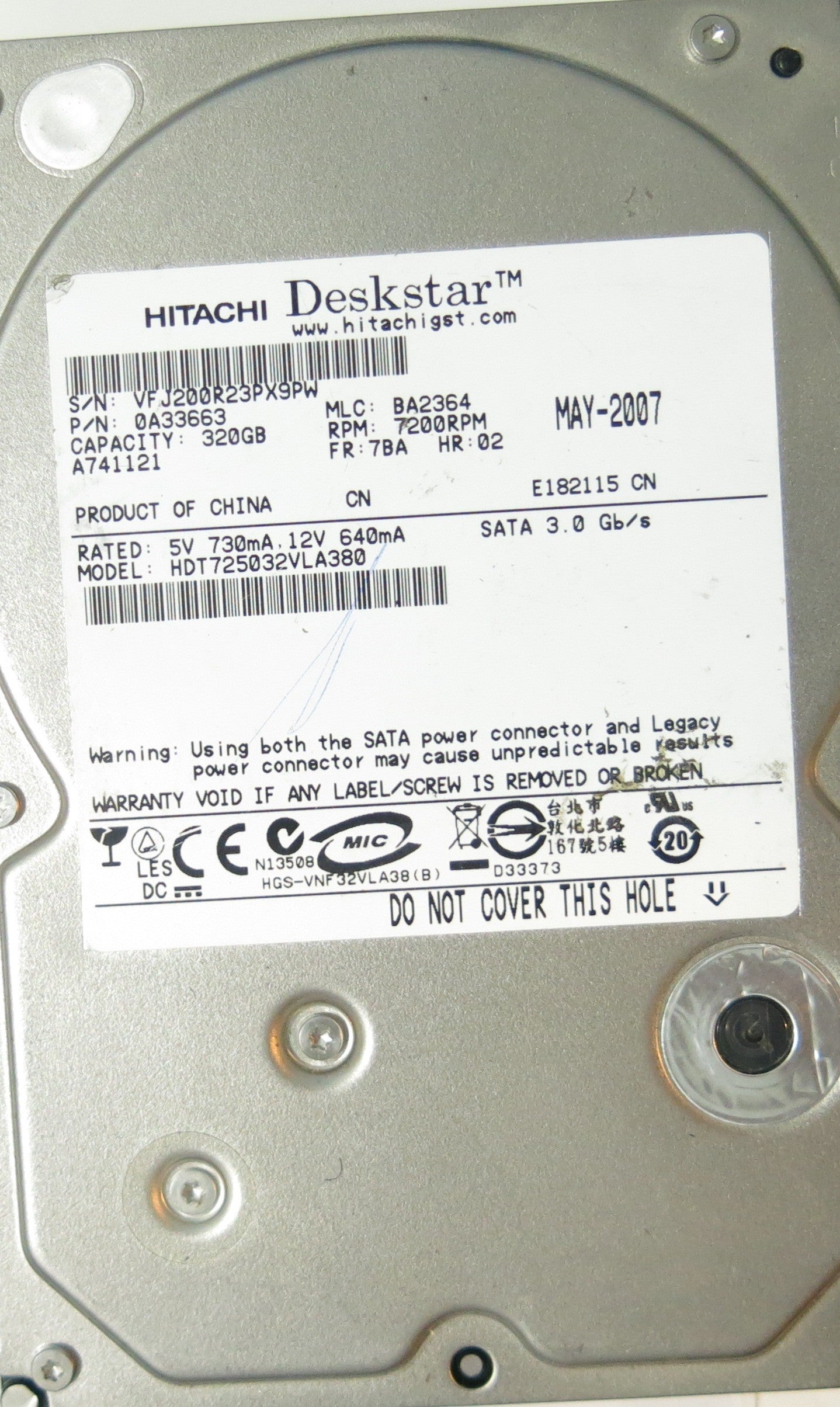 HDT725032VLA380,  Serial:VFJ200R23PX9PW,  320GB 3.5,  PCB:F 0A29531 01- REV A,  P/N:0A33663,  MLC:BA2364
