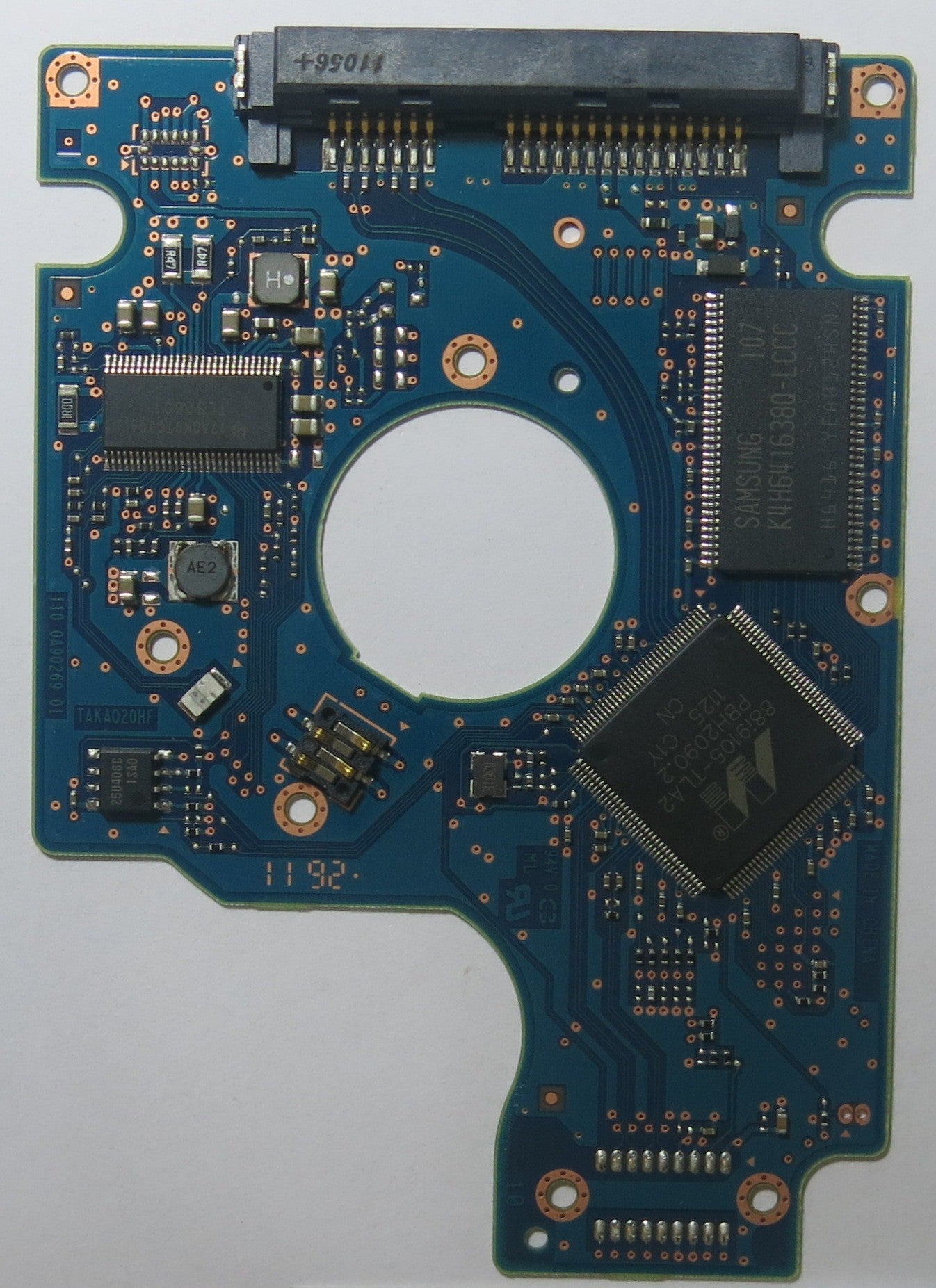 HITACHI  HTS543216A7A384 MLC DA4024 220  0A90269 01 PCB
