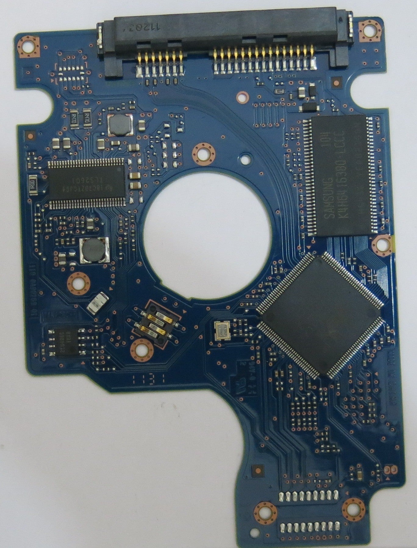HITACHI HTS543216A7A384 MLC  DA4024 220 0A90269 01 PCB