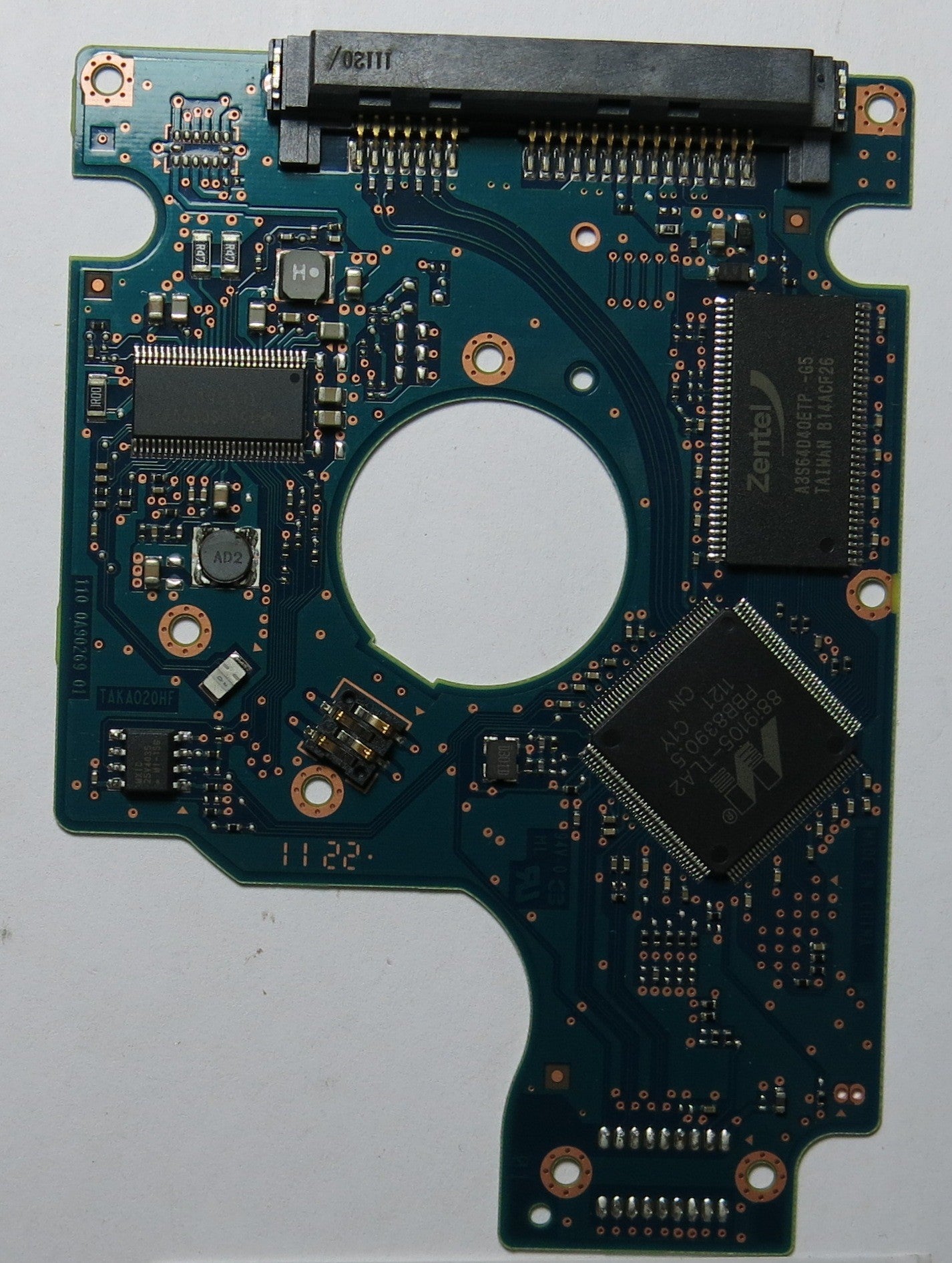 HITACHI HTS543216A7A384 MLC DA4024 220 0A90269 01 PCB