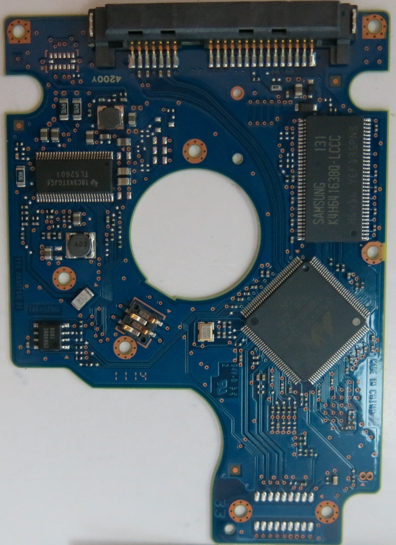HITACHI HTS543216A7A384, PN 0J18921, MLC DA4024, 220 0A90269 01 PCB