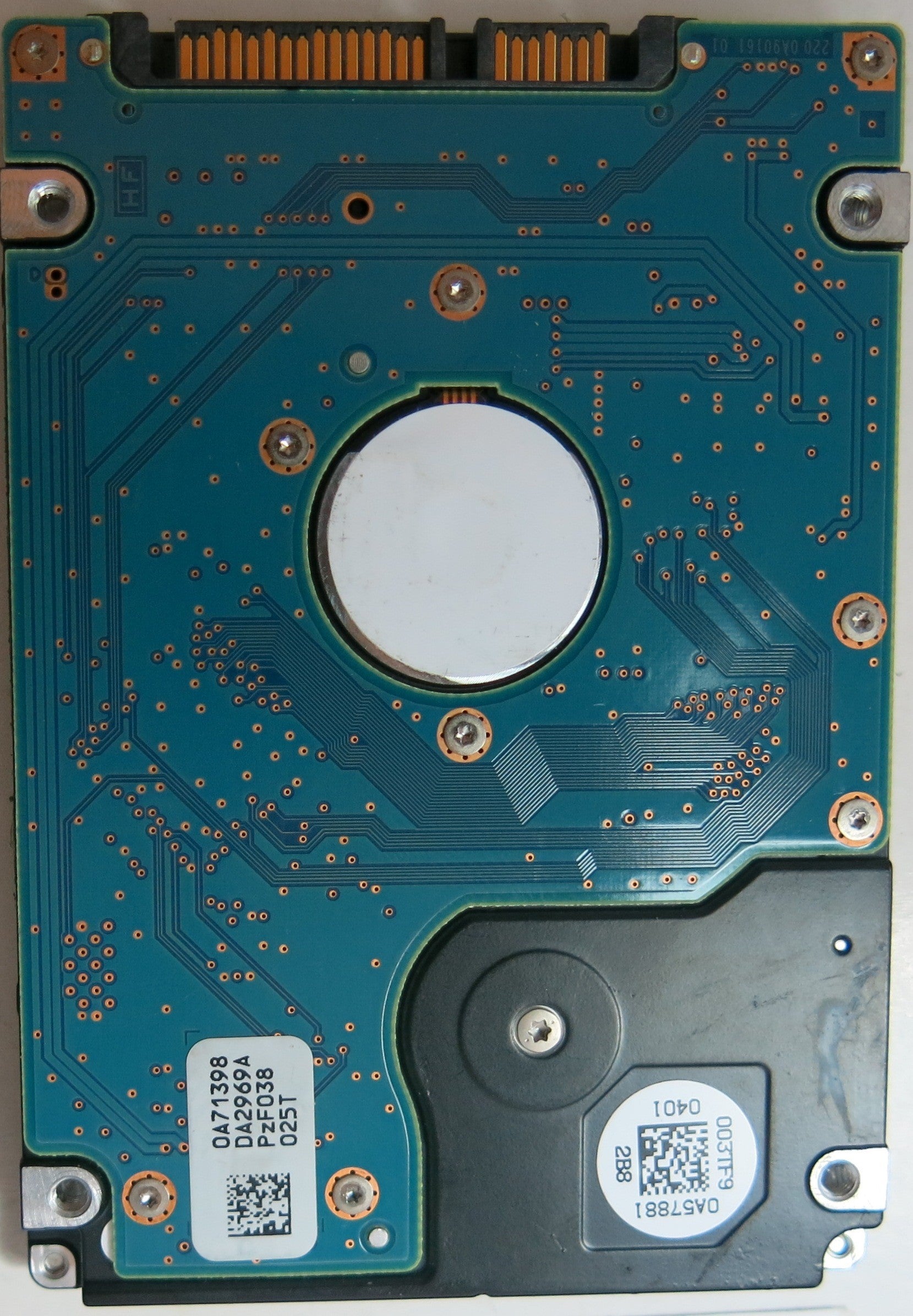 HITACHI HTS545016B9SA00 PN 0A70451 MLC DA2987 160GB