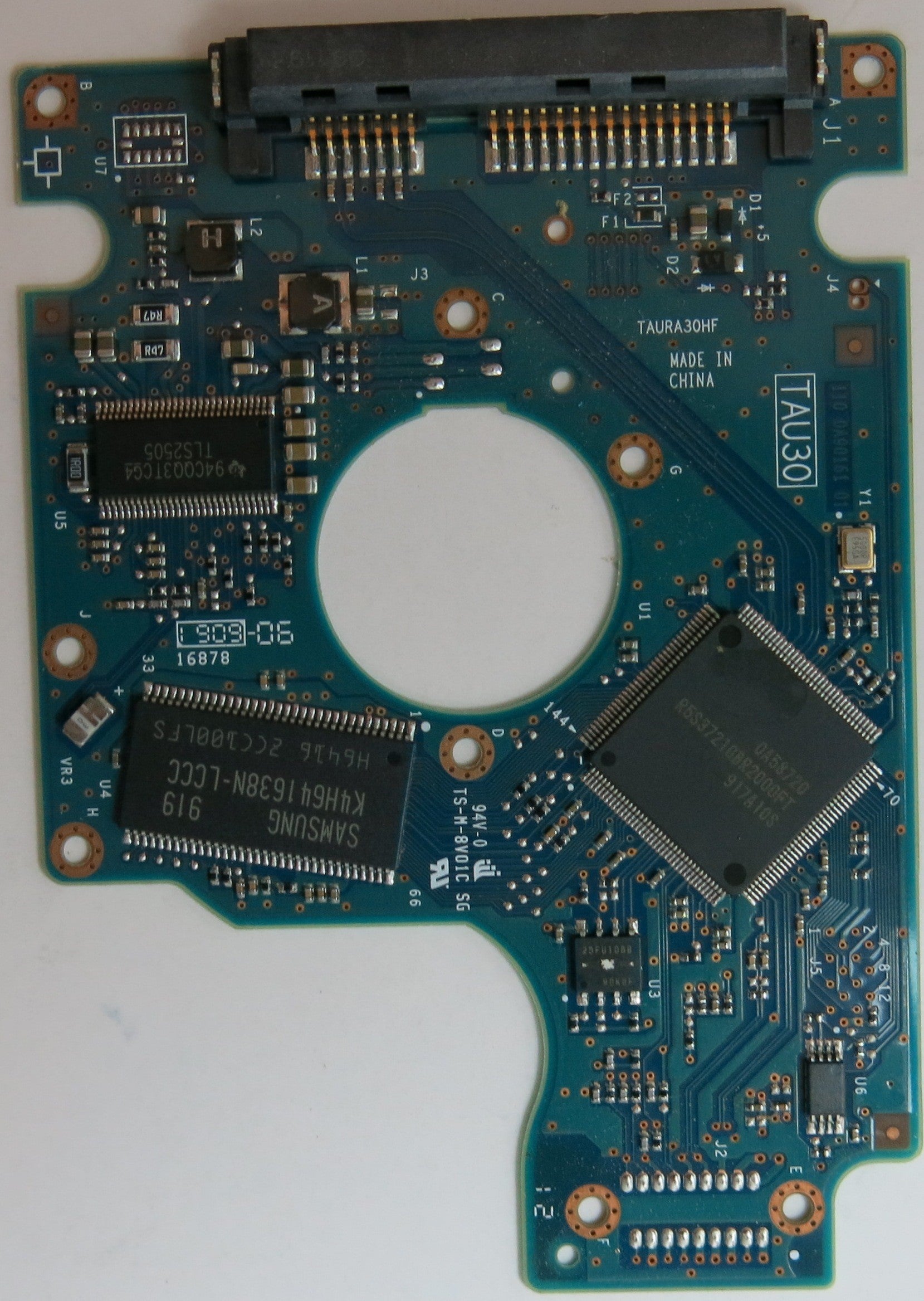 HITACHI HTS545032B9A300, PN 0A74423, MLC, 220 0A90161 01 PCB