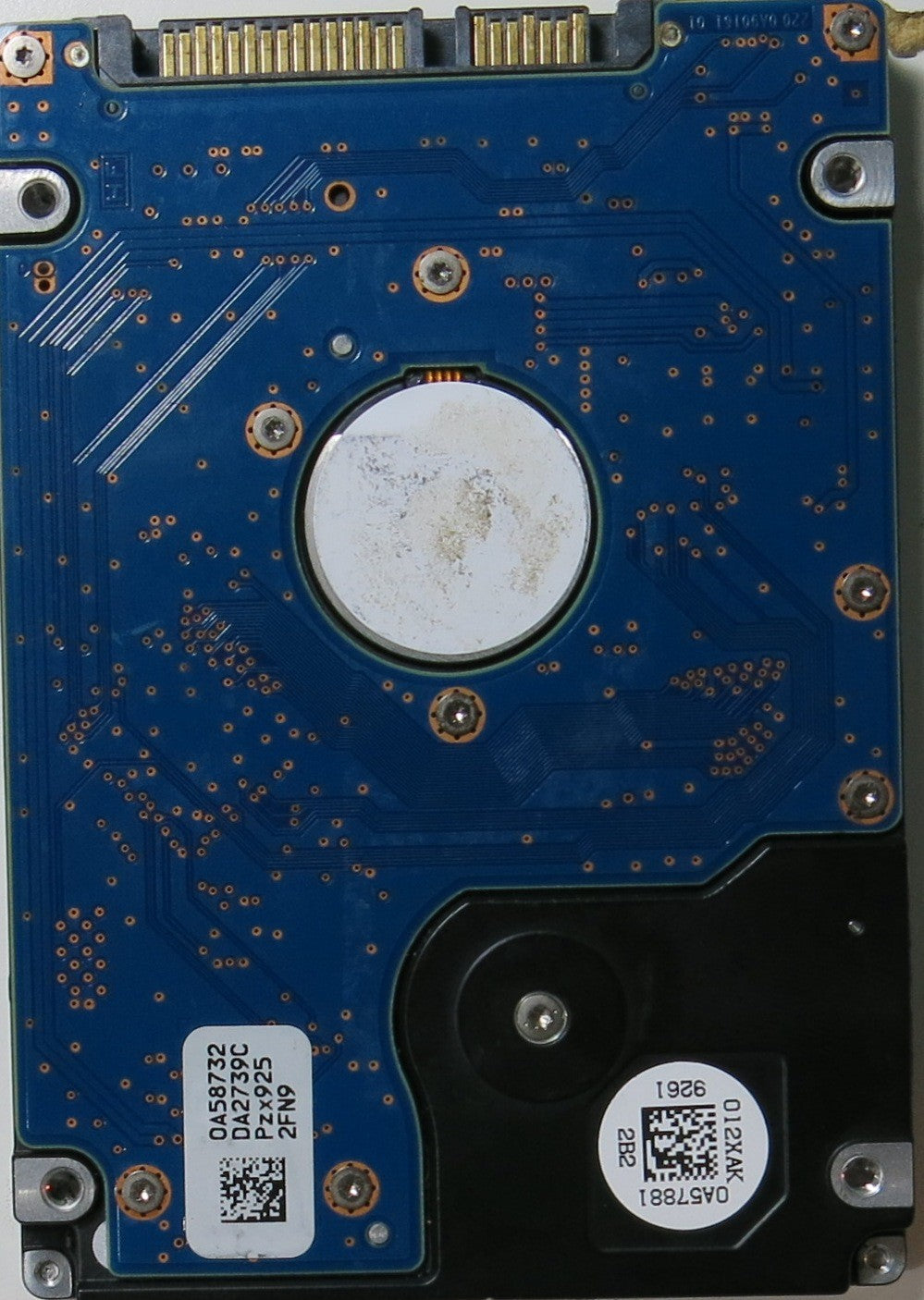 HTS545050B9A300, PCB: 220-0A90161 01, SERIAL NUMBER: Q7C0EGBA, FW DA2987, PN 0A57915, FW DA2987, 500.GB,
