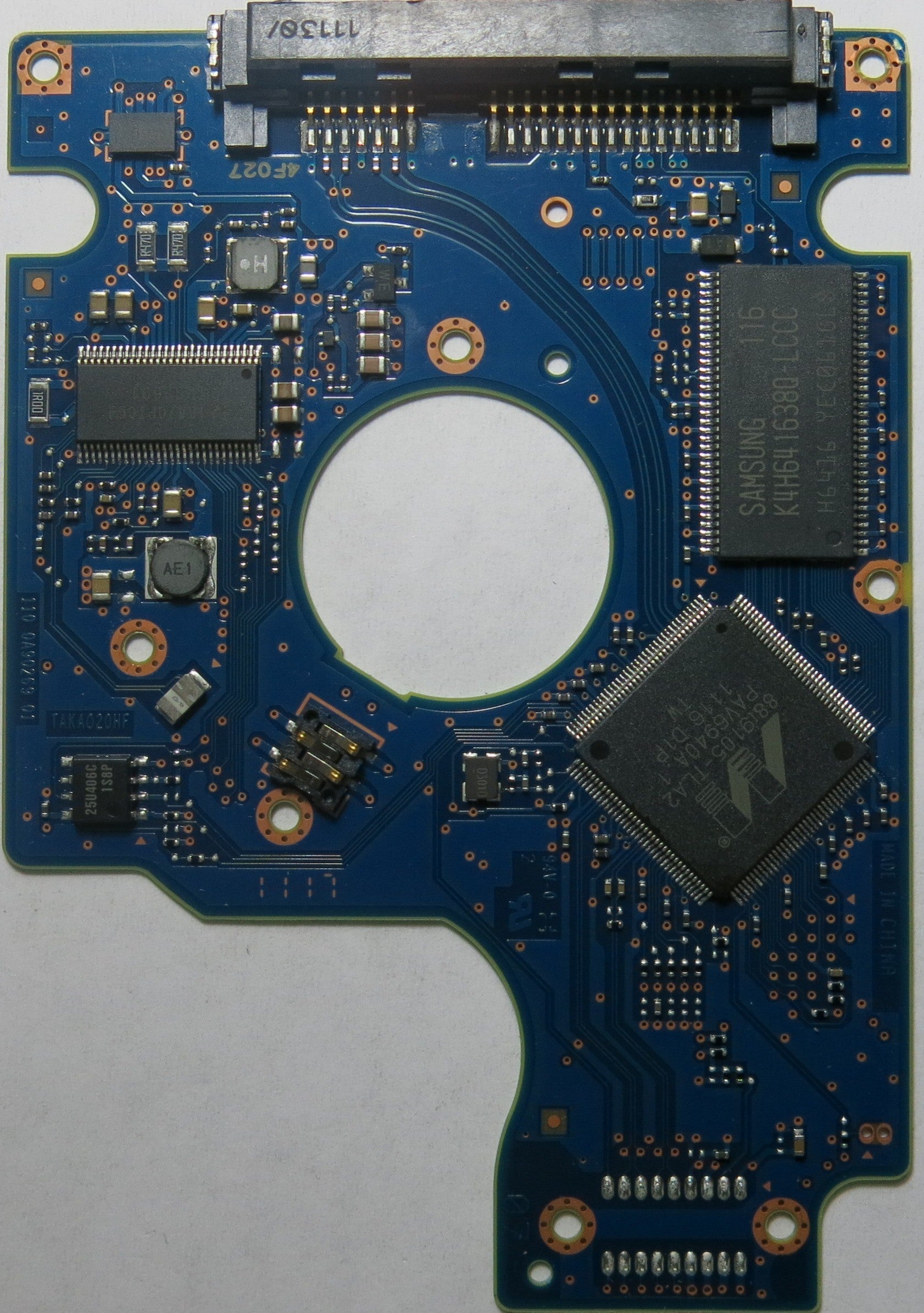 HITACHI HTS547550A9E384 P/N 0J15361 220 0A90269 01 PCB