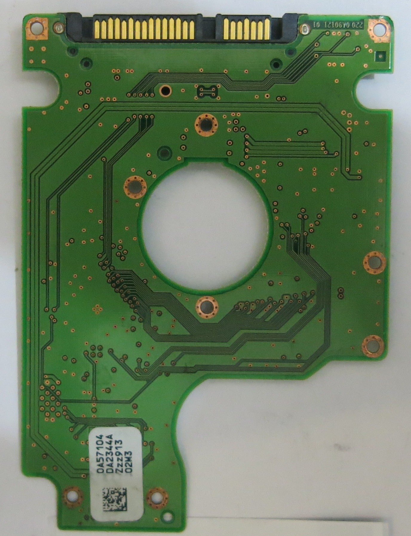 HITACHI HTS723216L9SA60 MLC DA2891 220 0A90121 01 PCB