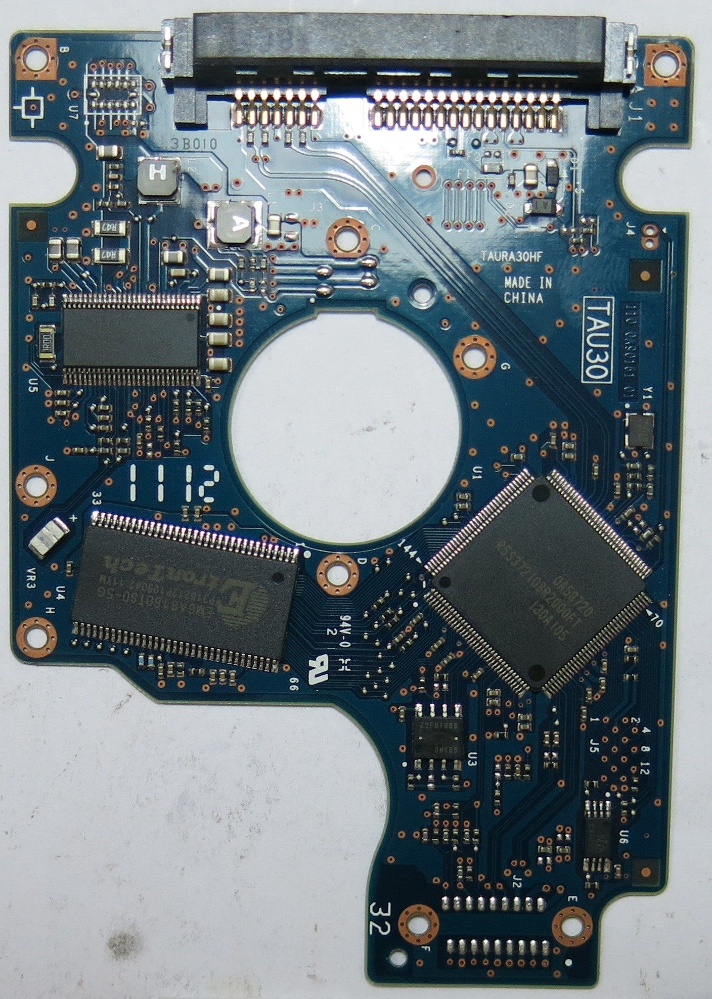 HITACHI HTS723232A7A364, PN 0A79646, MLC  220 0A90269 01,  PCB