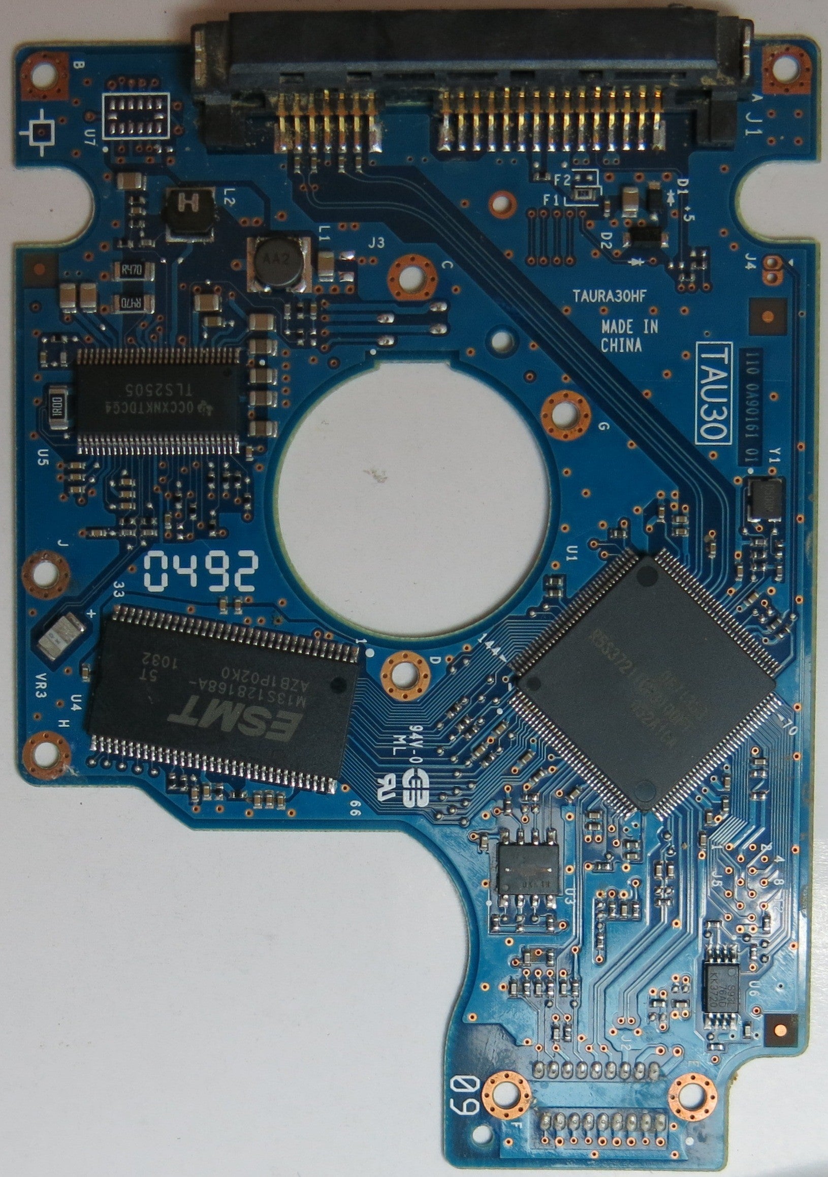 HITACHI HTS725050A9A364, PN 0A73305, MLC DA3212, 220 0A90161 01 PCB