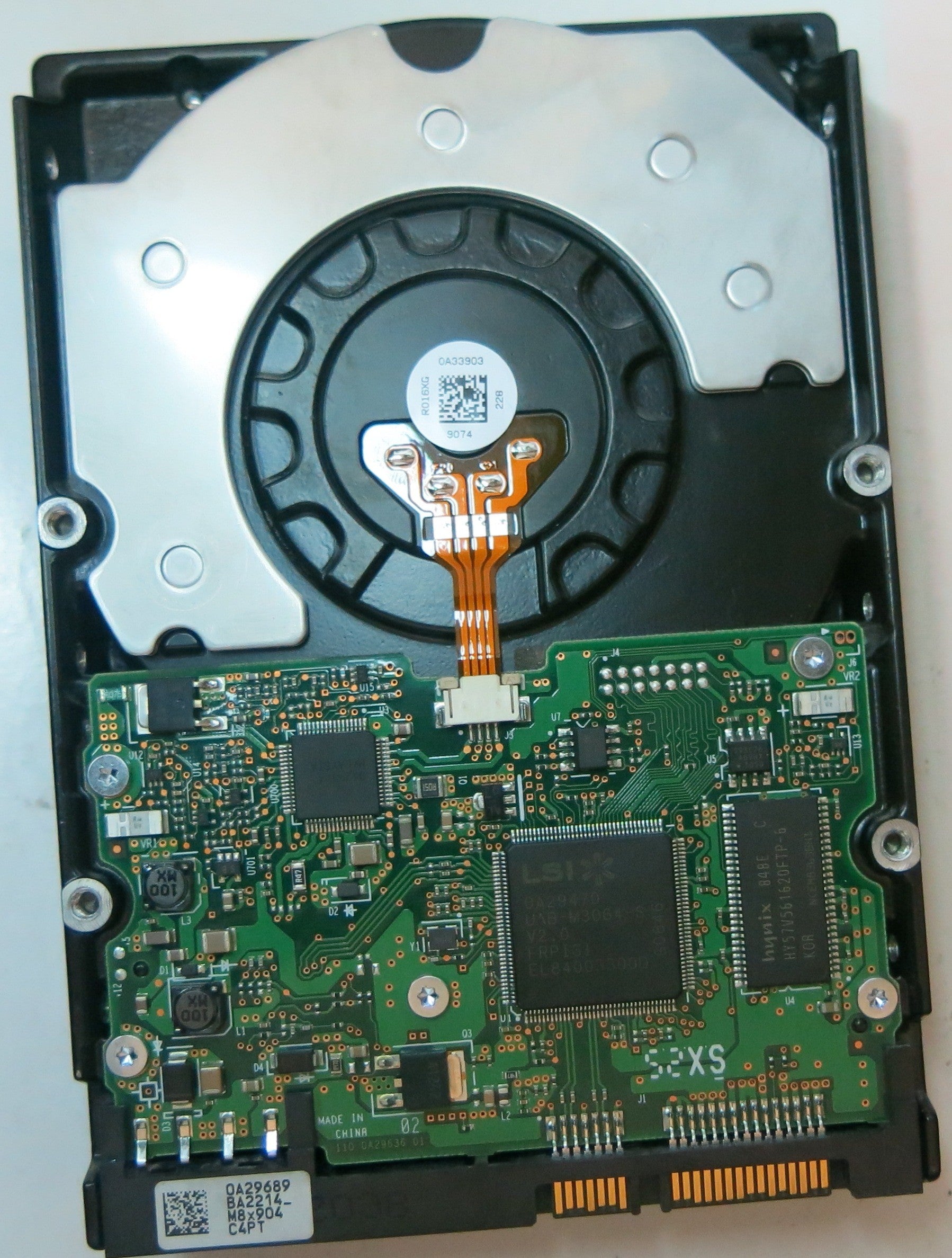 HUA721075KLA330,  P/N:0A35152FW,  Serial:P8H6U8GF,  750GB 3.5,  PCB:110 0A29636 01- REV A