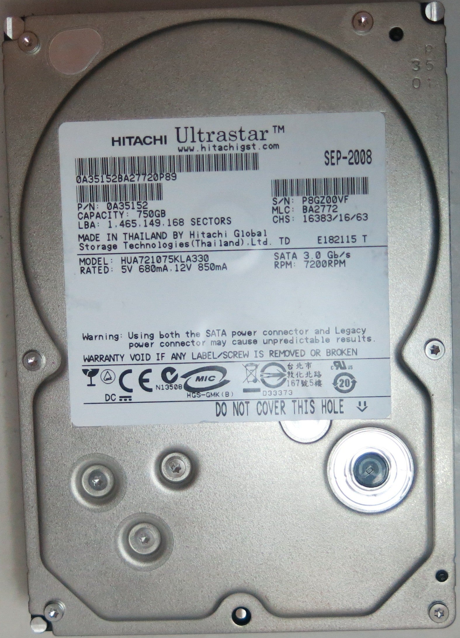 HUA721075KLA330,  P/N:0A35152,  MLC:BA2772,  Serial:P8GZ00VF,  750GB 3.5 ,  PCB :110 0A29636 01- REV A