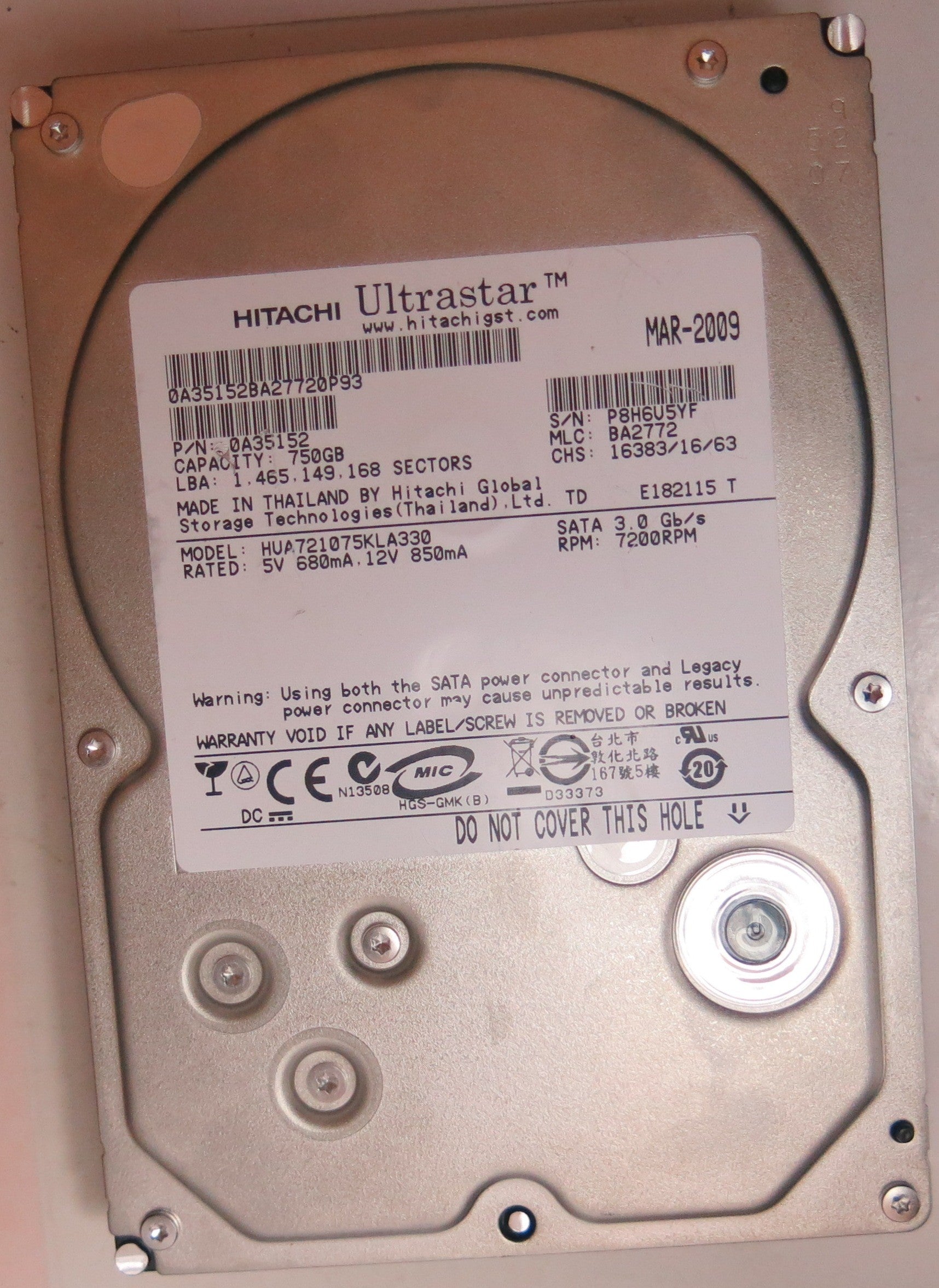 HUA721075KLA330,  P/N:0A35152,  MLC:BA2772,  Serial:P8H6U5YF,  750GB 3.5,  PCB :110 0a29636 01- REV A