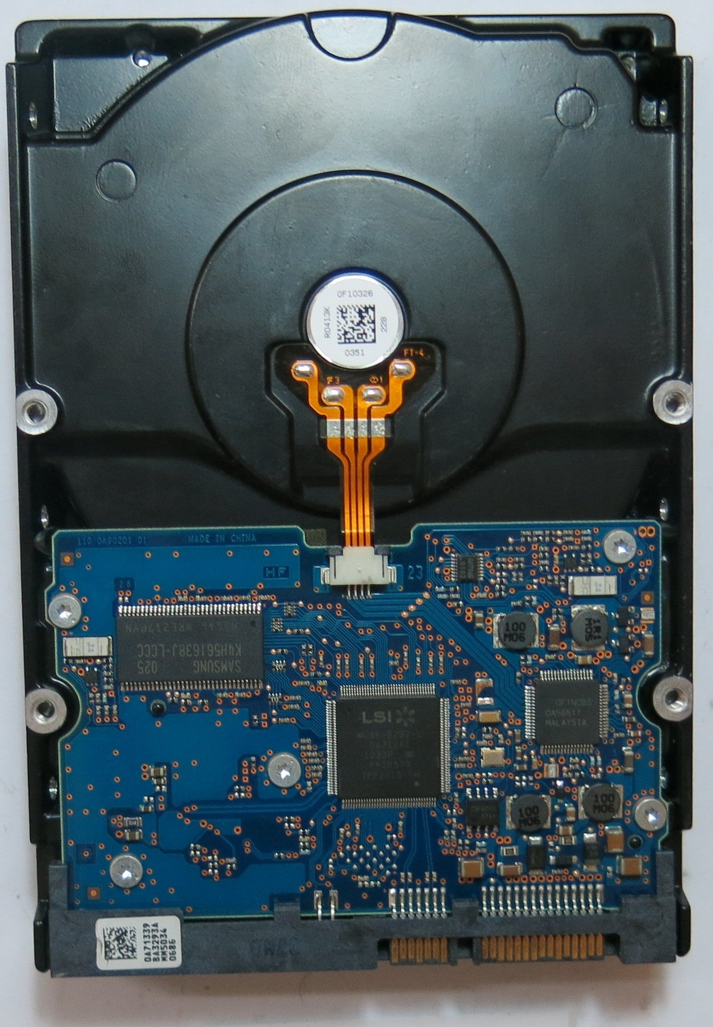 HUA722020ALA331,  Serial:B9GJRU0F,  2TB 3.5G,  PCB:110 0A90201 01- REV A,  P/N:0F10629,  MLC:JPK3FD