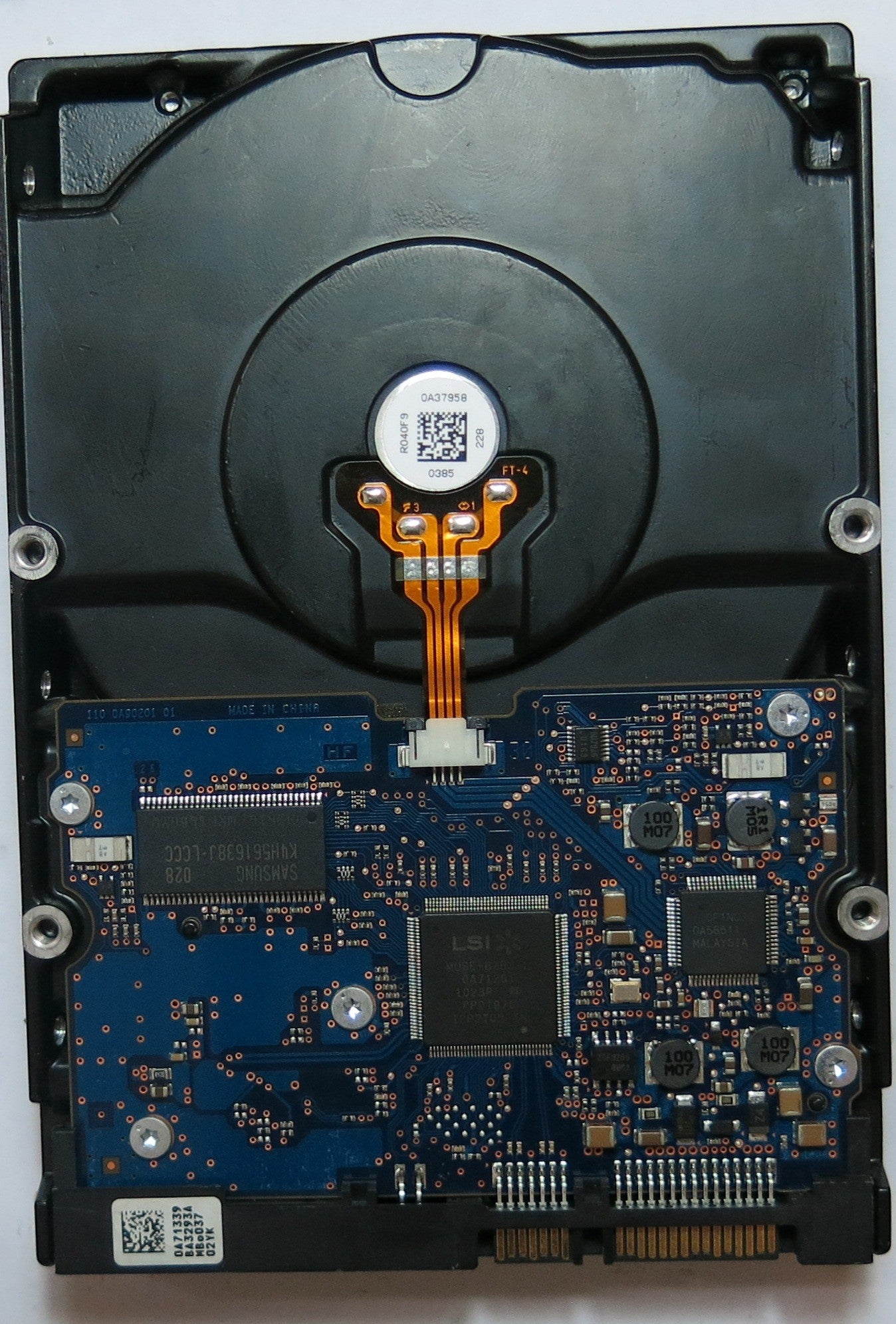 HUA722020ALA331,  Serial:B9GZMB4F,  2TB 3.5,  PCB:110 0A902001- REV A