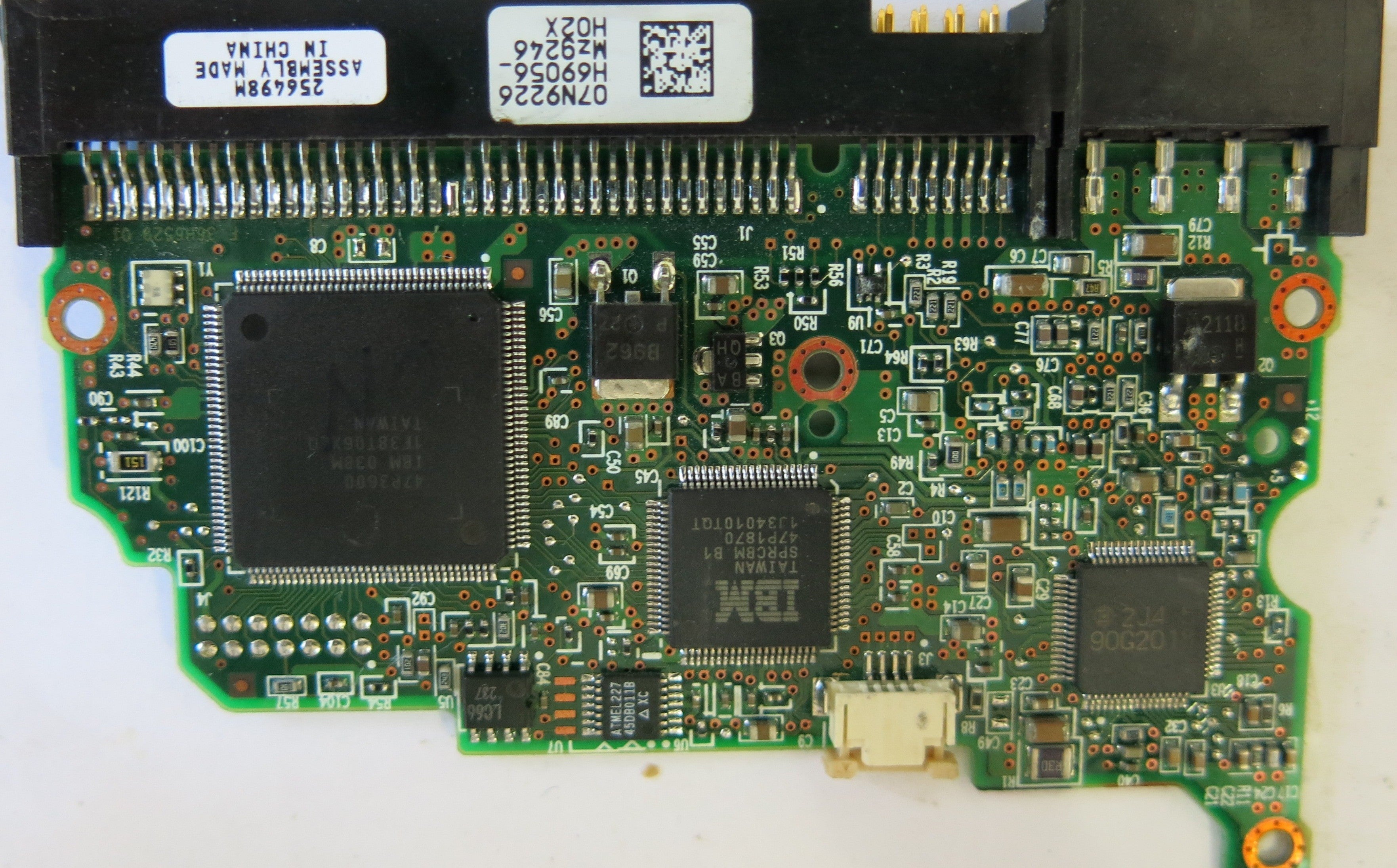 HITACHI IC35L060AVV207-0 P/N 08K0994 PCB F 36H6529 01