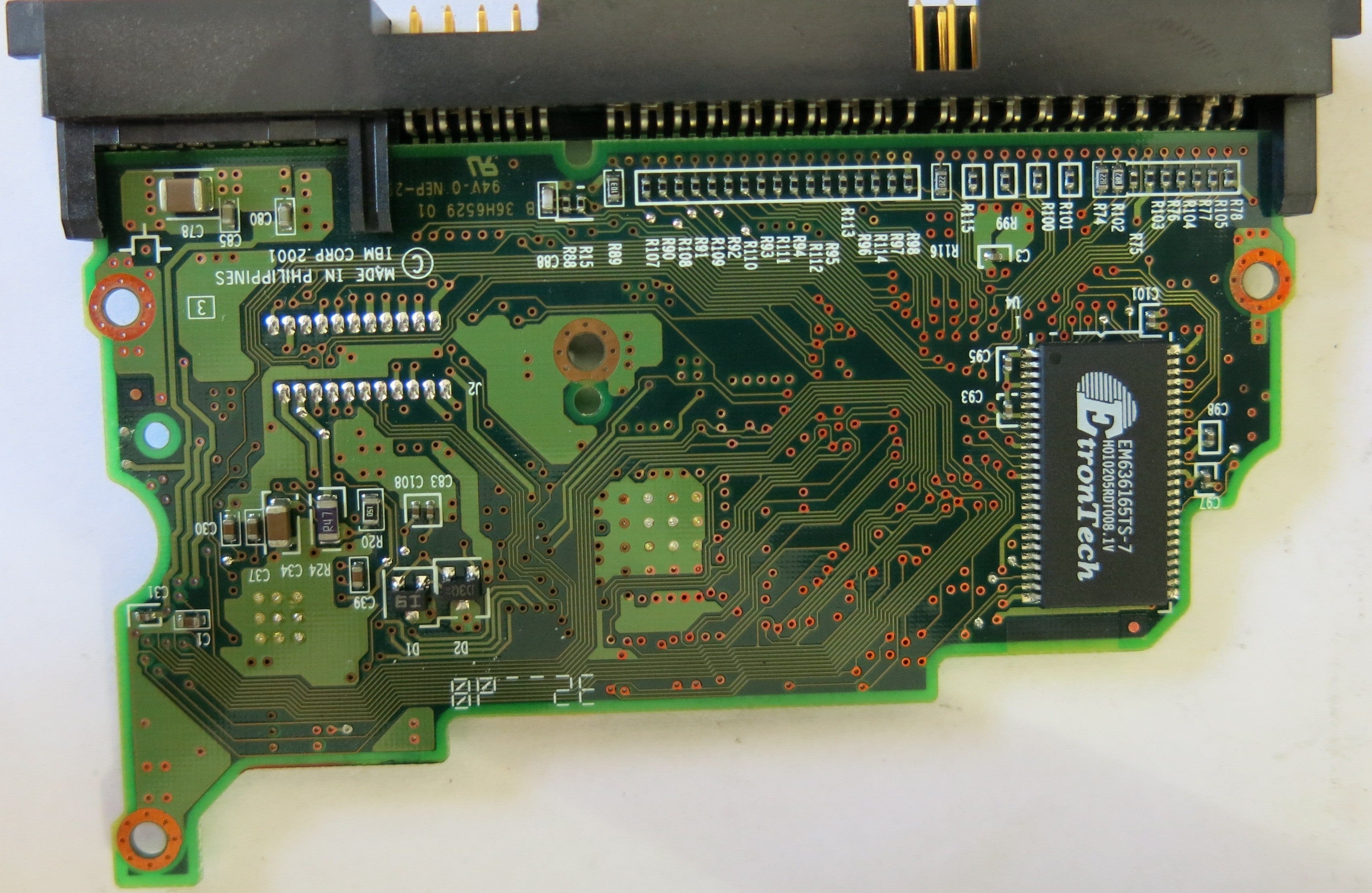 HITACHI IC35L060AVV207-0 P/N 13G0221 F 36H6529 01 PCB