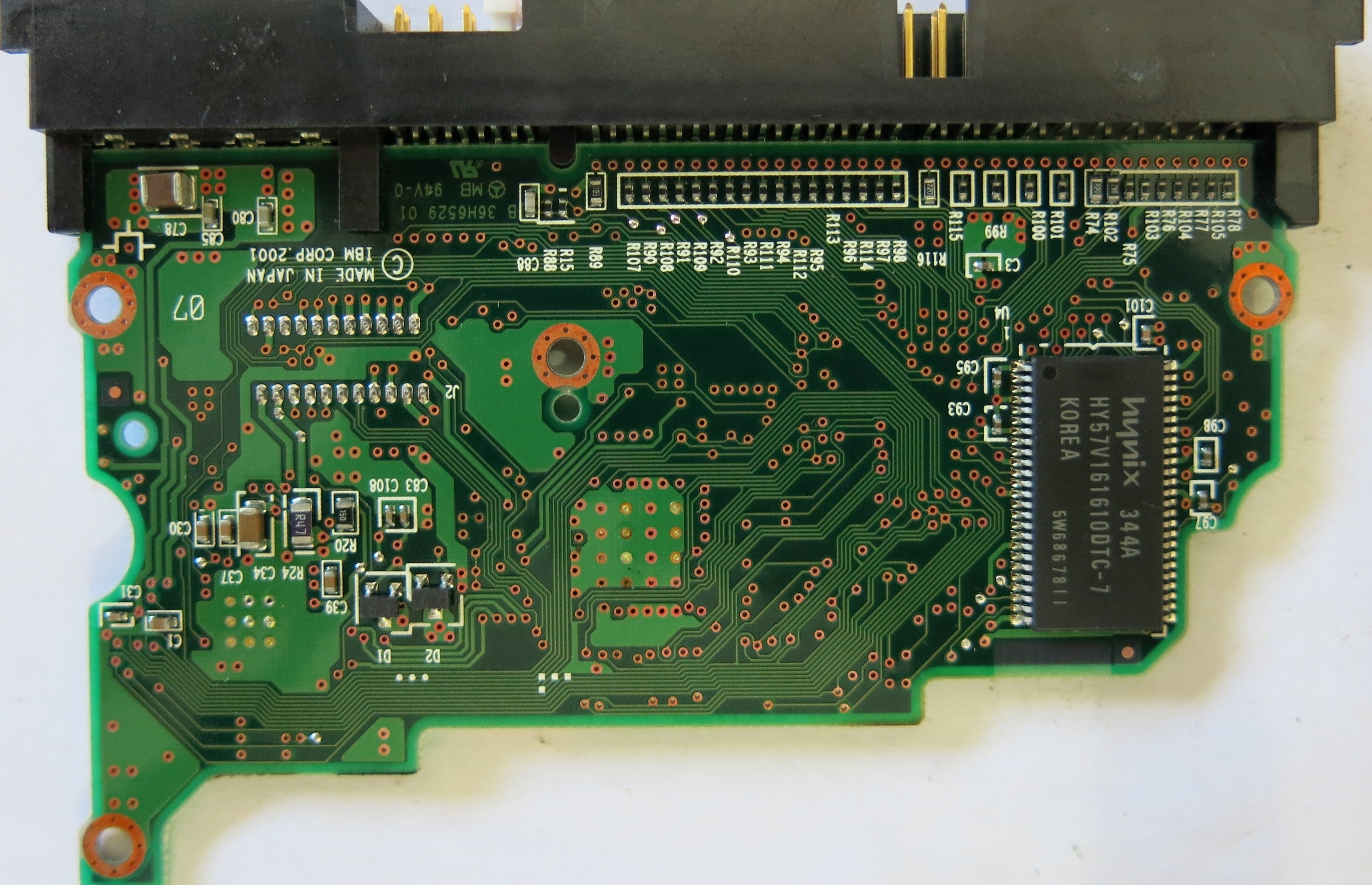 HITACHI IC35L060AVV207-0 P/N 13G0221 PCB F 36H6529 01