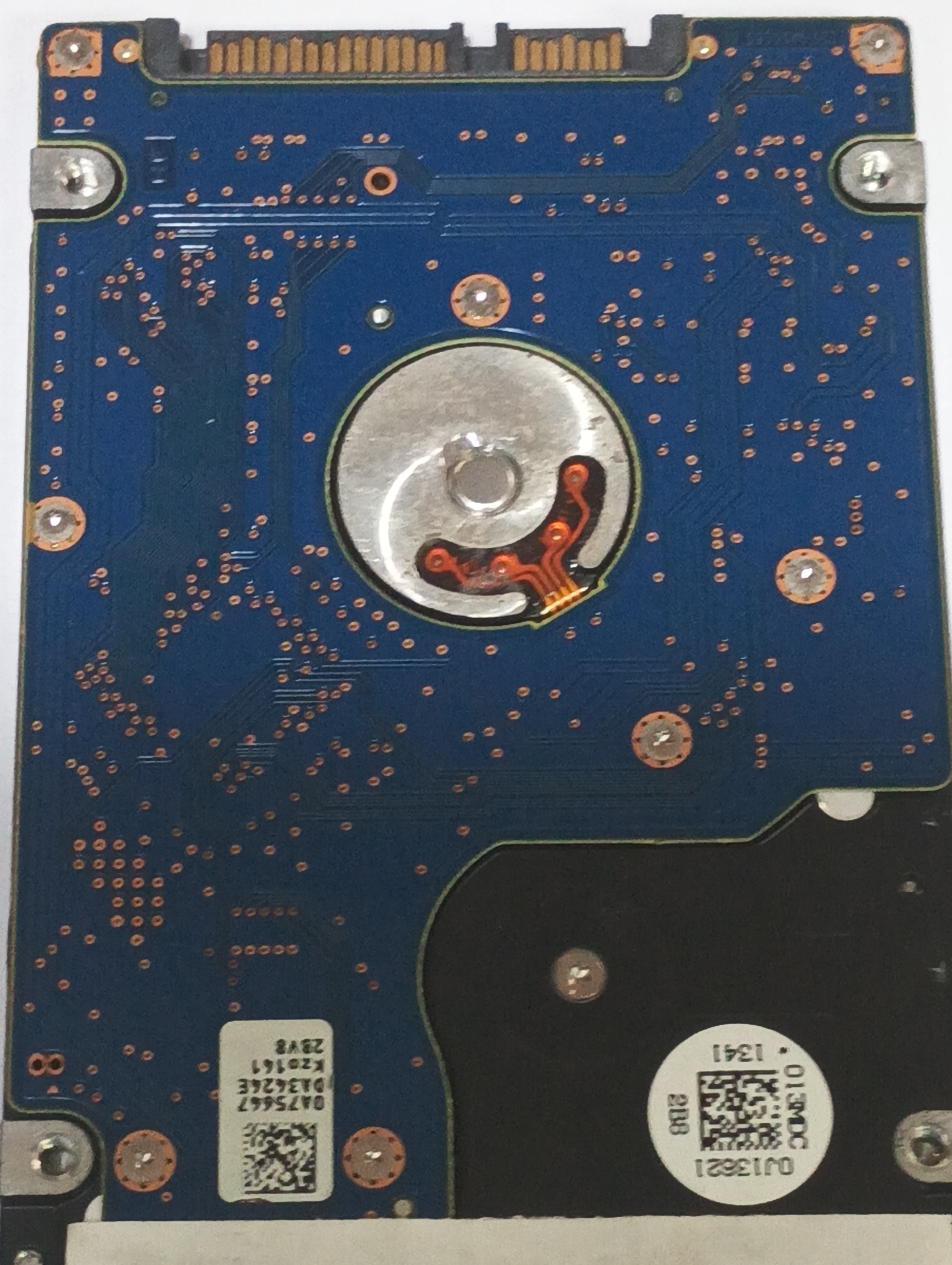 HTS543216A7A384,  P/N: 0J18921,  MLC: DA4024,  Serial: 111110E20053401HNEEJ,  160GB 3.5,  PCB :220 0A90269 01,