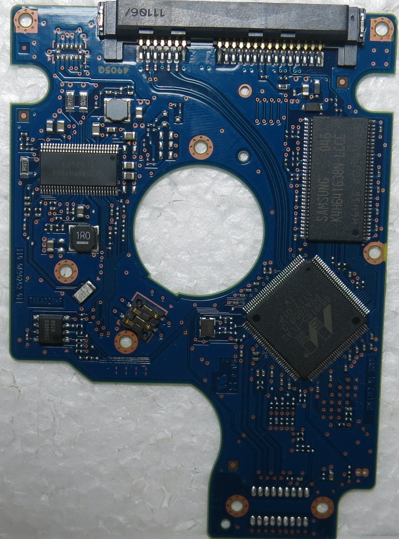 HTS543216A7A384 PN 0J18921 MLC DA4024 220 0A90269 01 PCB