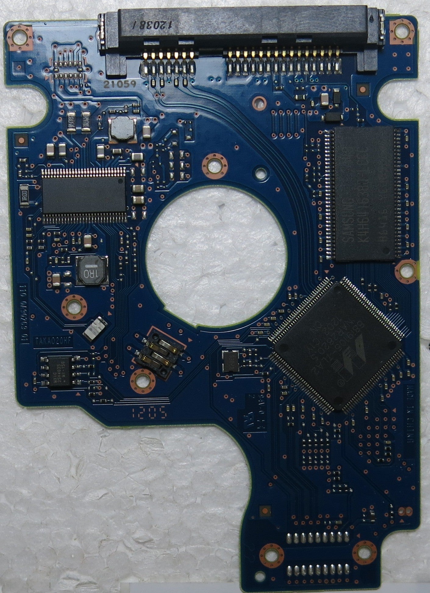 HTS543216A7A384 PN 0J18921 MLC DA4024 220 0A90269 01 PCB