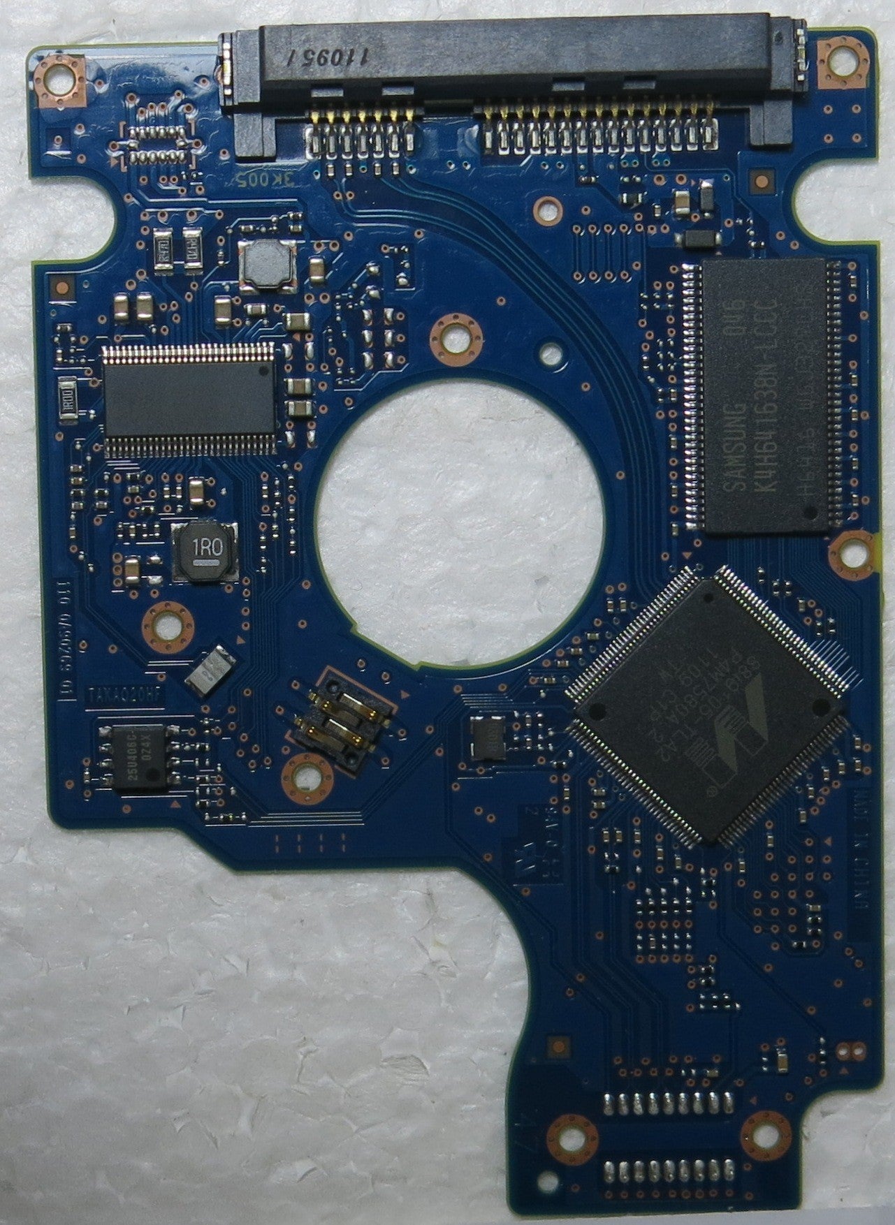 HTS543216A7A384 PN 0J18921 MLC DA4024 220 0A90269 01 PCB