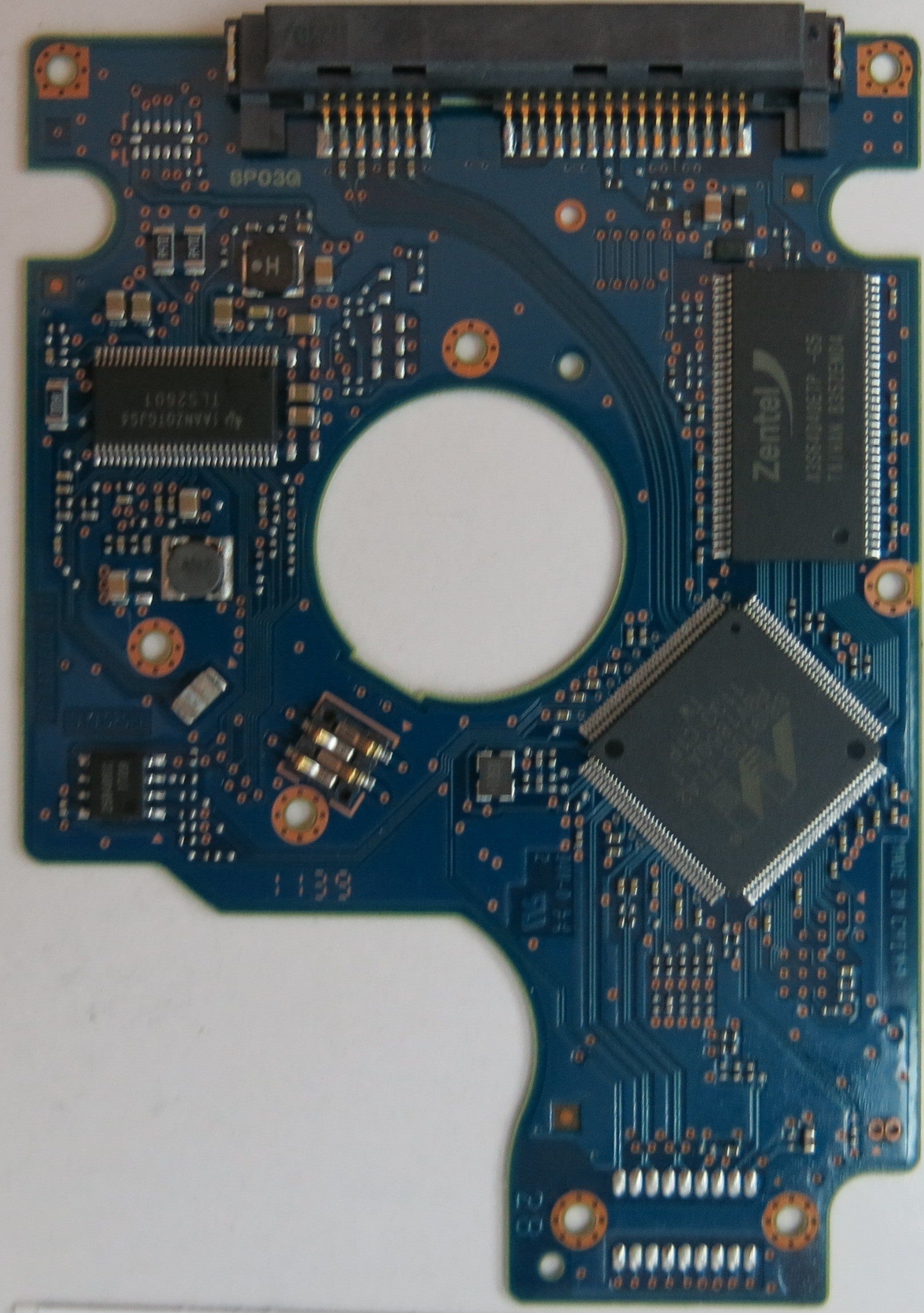 HTS543216A7A384 PN 0J18921 MLC DA4024 220 0A90269 01 PCB