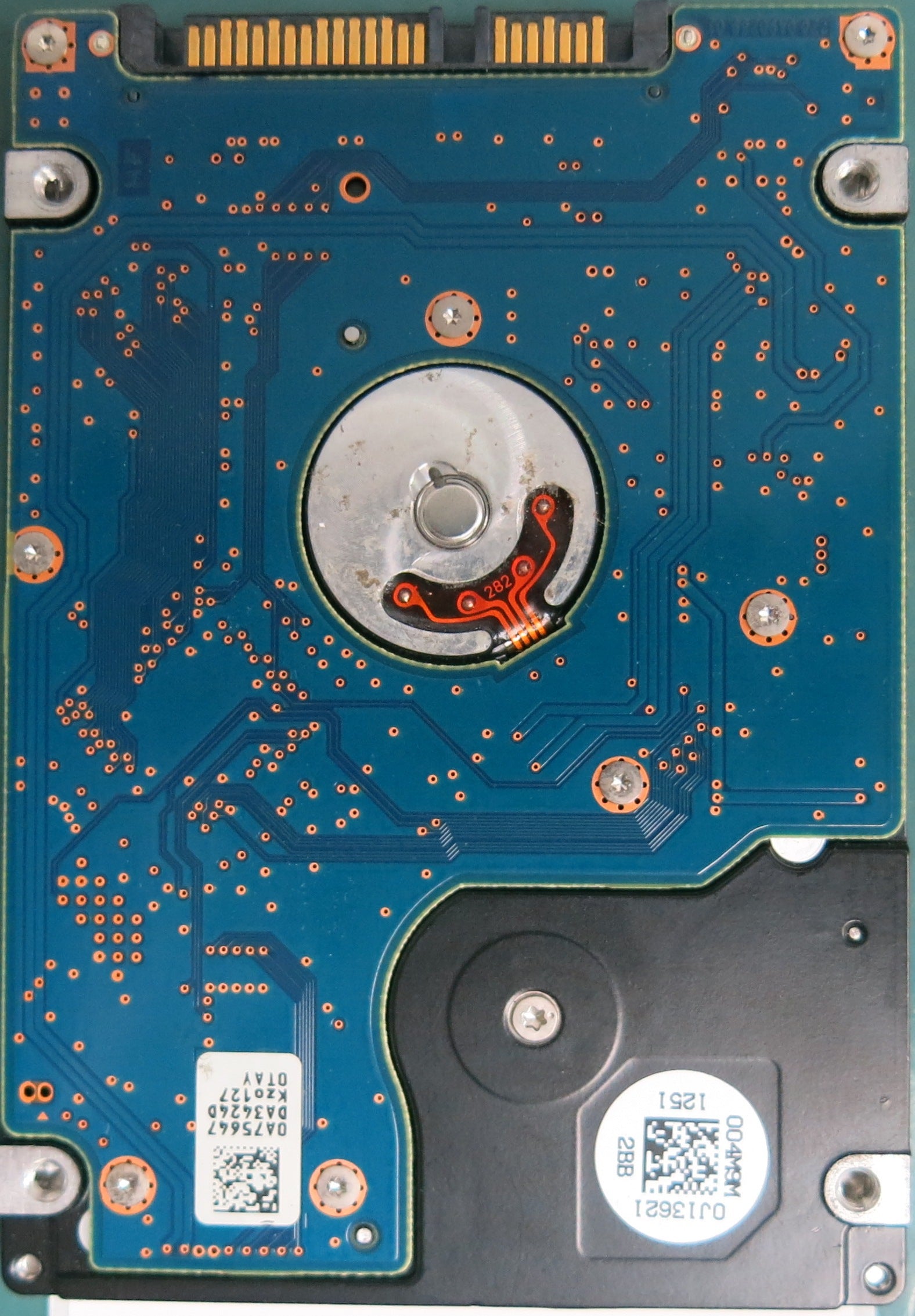 HTS543216A7A384, Serial Number: 110711E24253420G7LVK, P/N: 0J18921, MLC: DA4024, 160GB 2.5