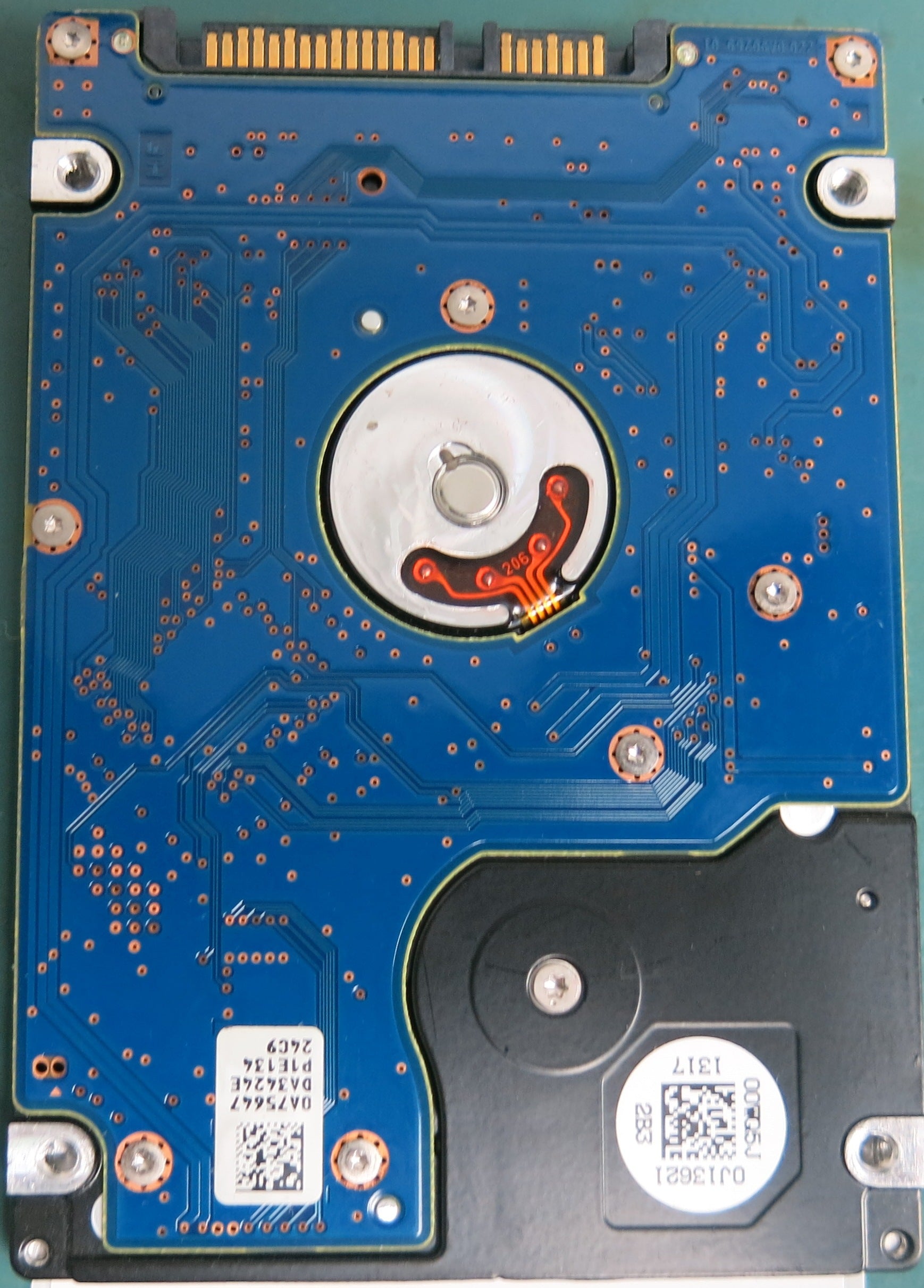 HTS543216A7A384, Serial Number: 110901E2005340CVZ82J, P/N: 0J18921, MLC: DA4024, 160GB 2.5