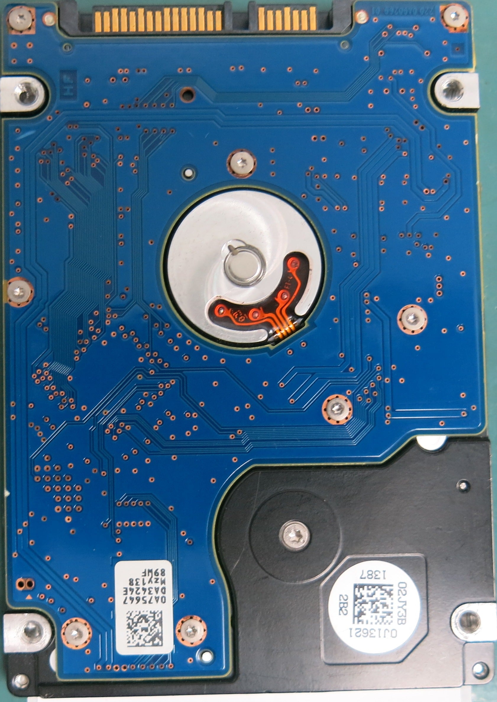 HTS543216A7A384, Serial Number: 111001E2005340D7J6WM, P/N: 0J18921, MLC: DA4024, 160GB 2.5