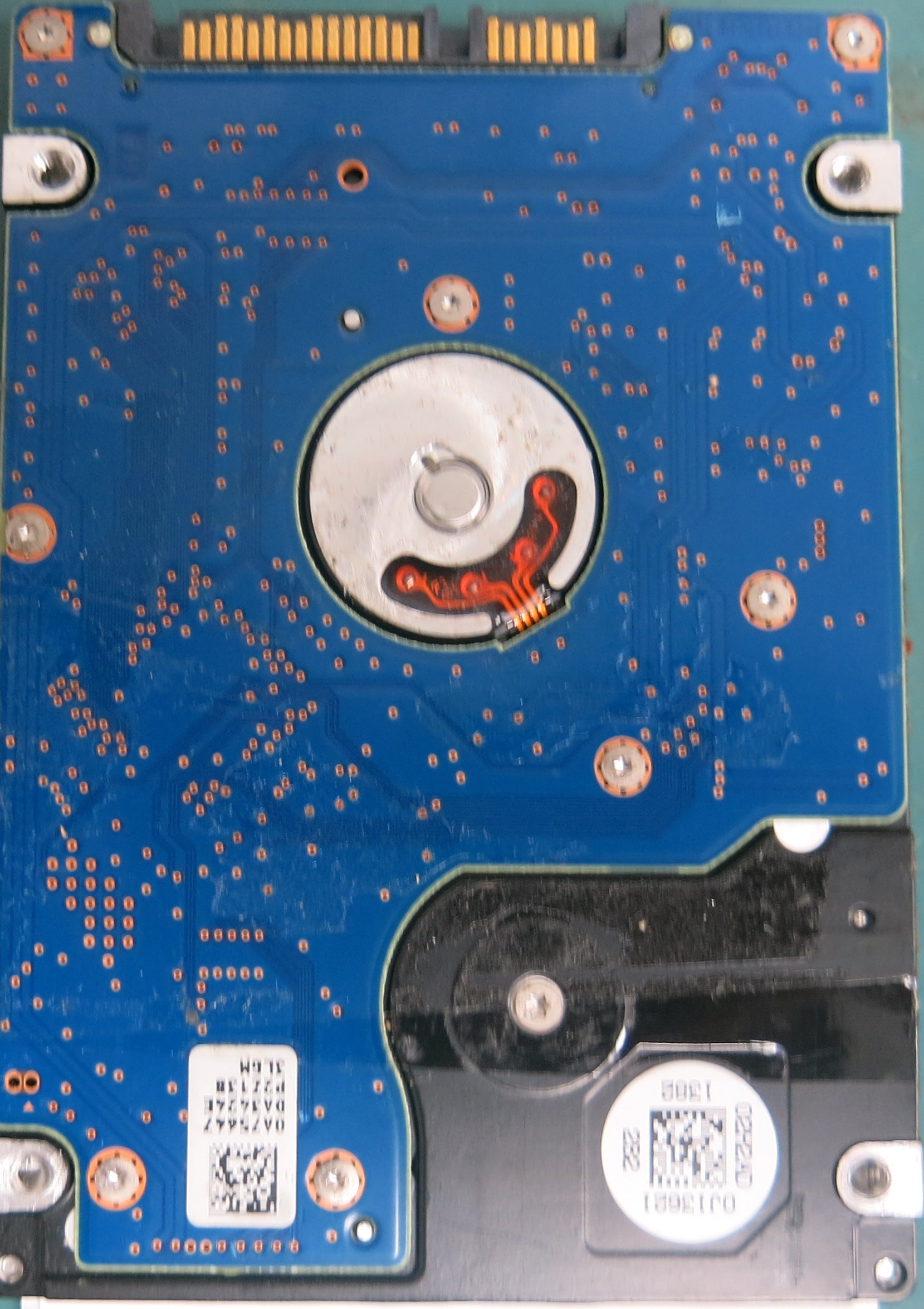 HTS543216A7A384, Serial Number: 111002E2015341D8BWVM, P/N: 0J18921, MLC: DA4024, 160GB 2.5