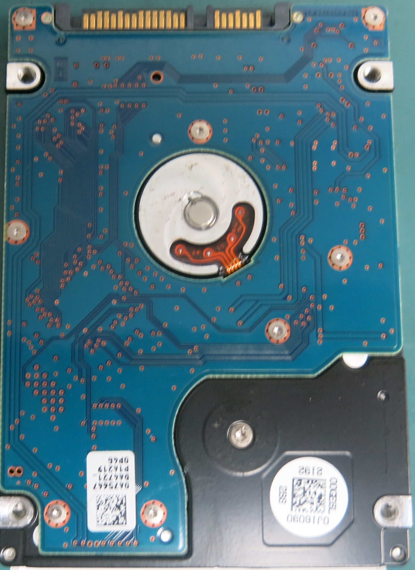 HTS543216A7A384, Serial Number: 120520E2015341E46XLM, P/N: 0J18921, MLC: DA4024, 160GB 2.5